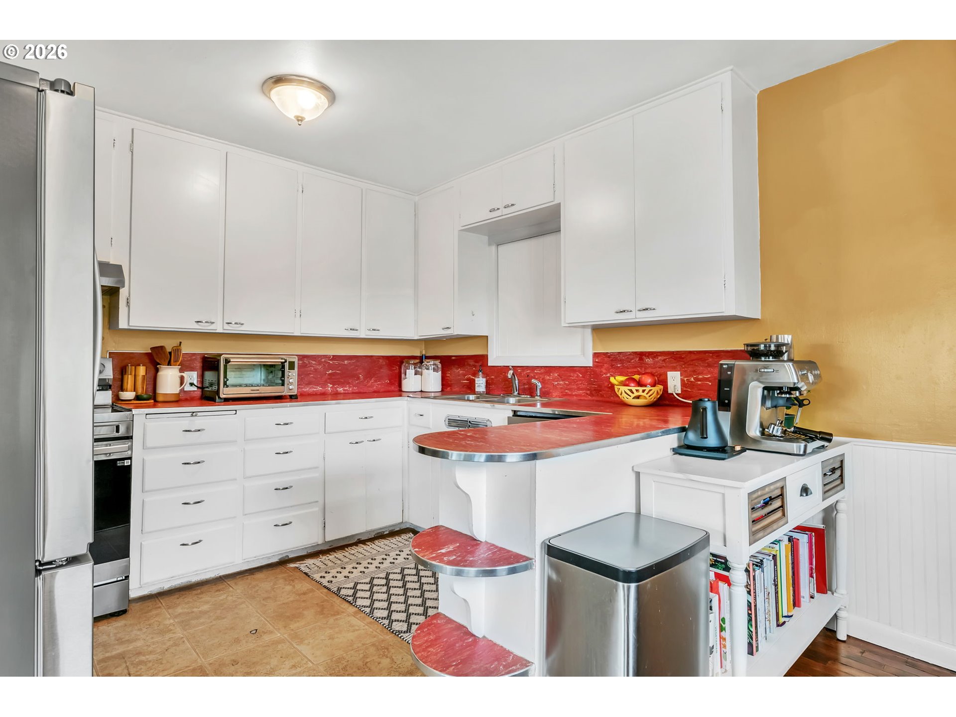 3811 SOUZA ST
