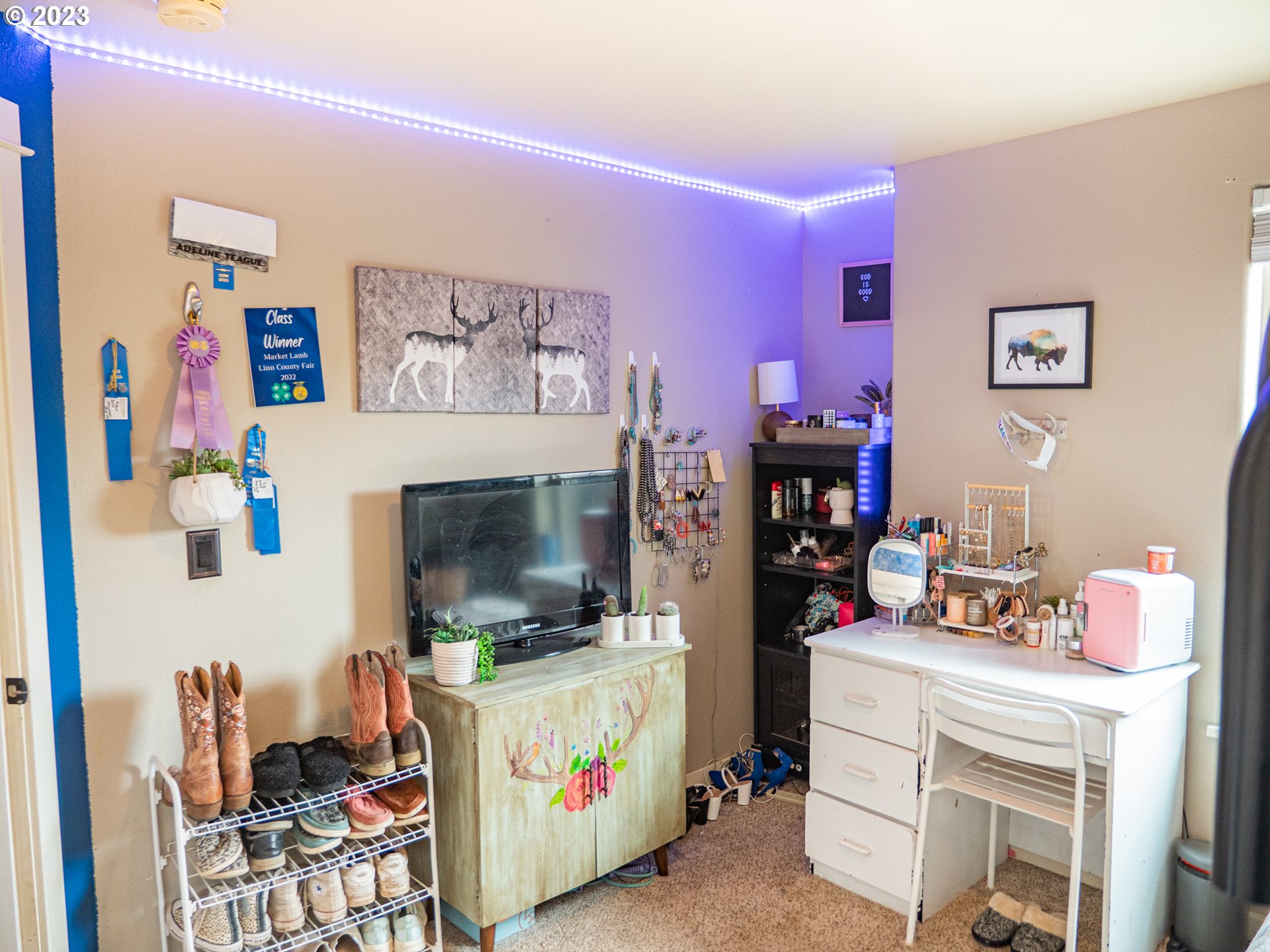 131 W JADON DR