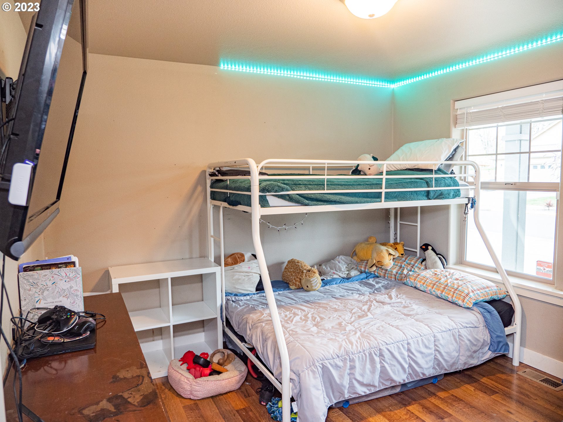 131 W JADON DR