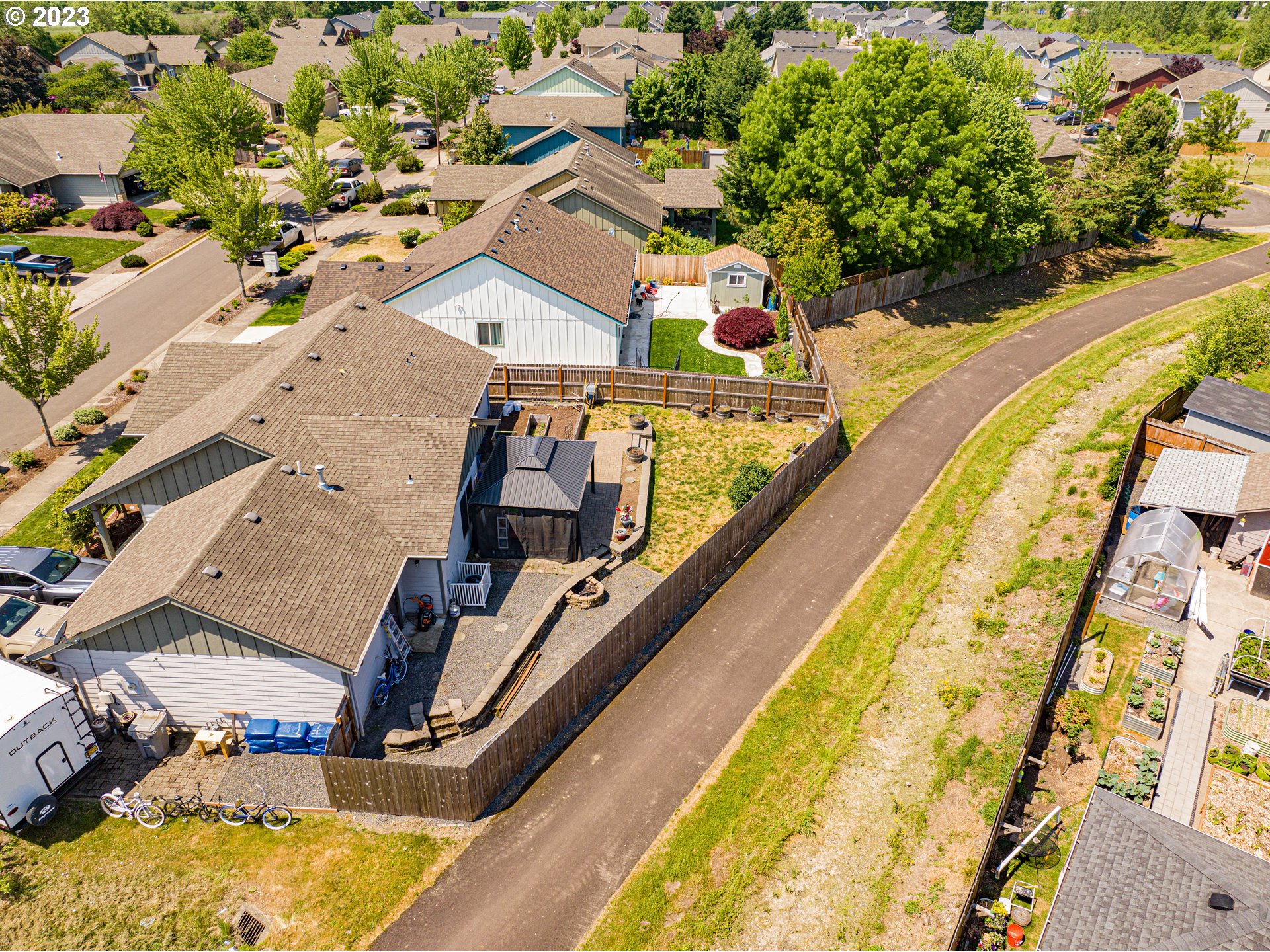 131 W JADON DR