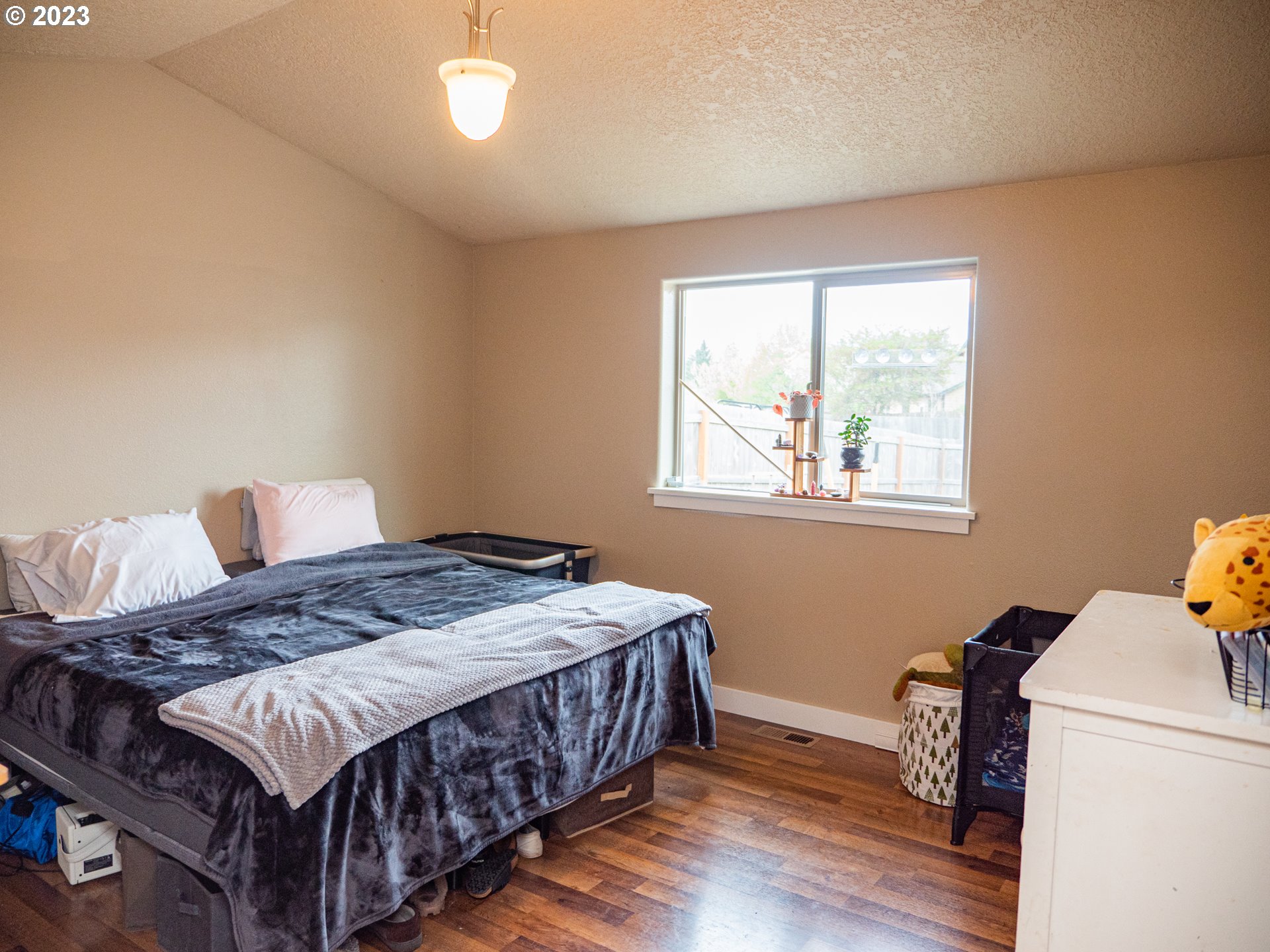 131 W JADON DR
