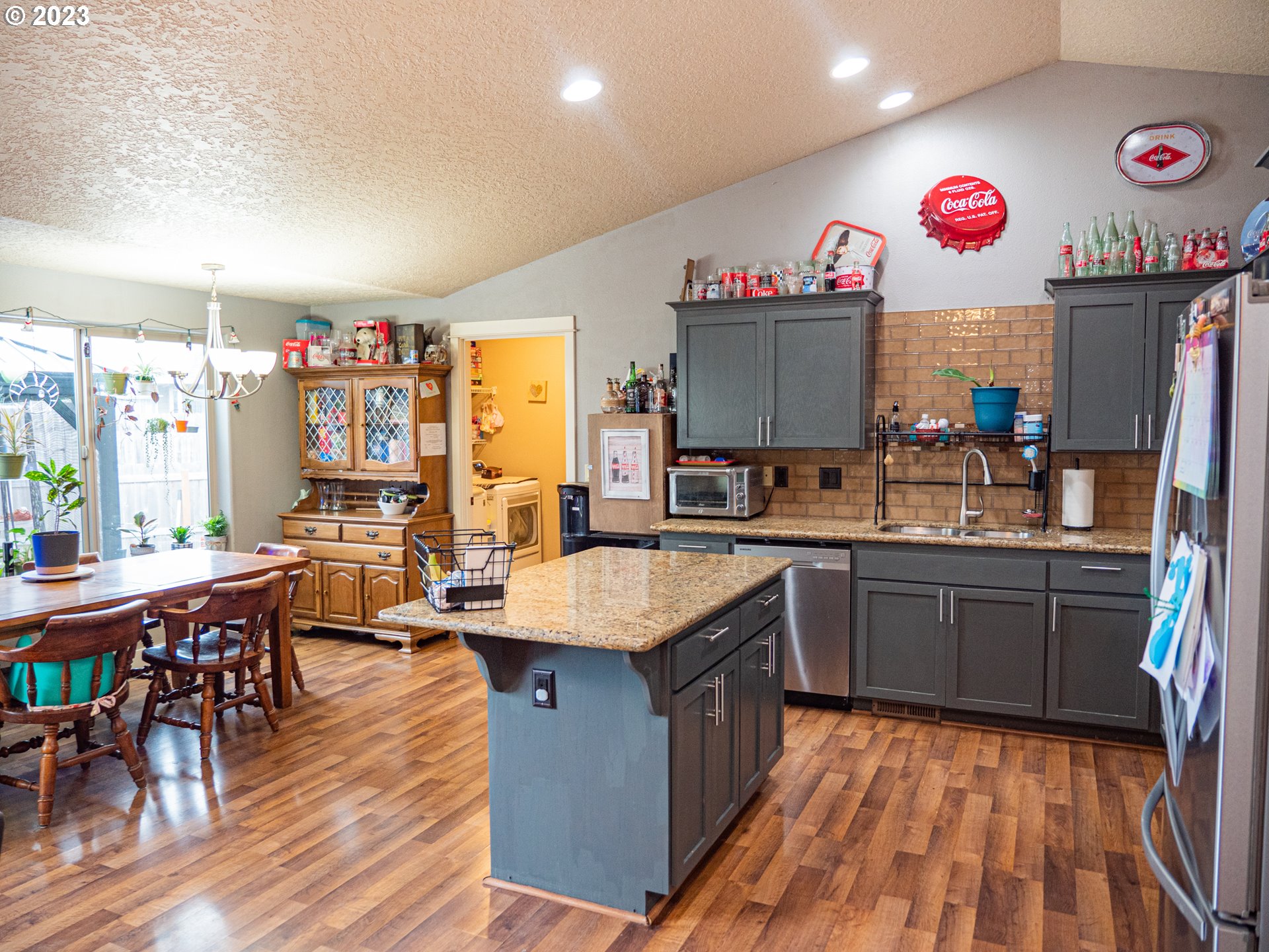 131 W JADON DR