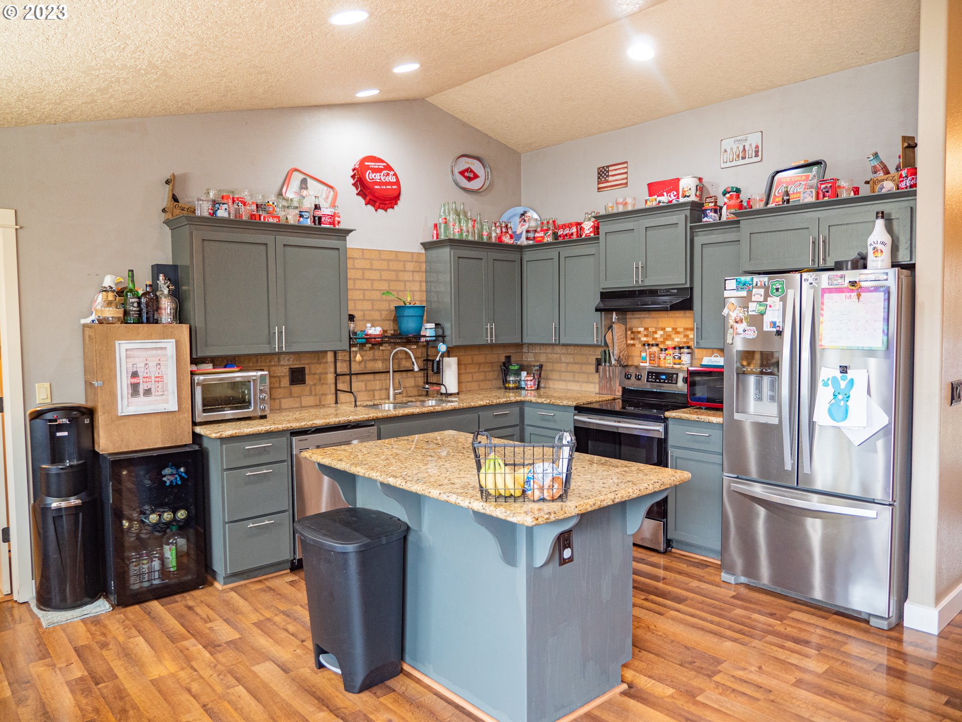 131 W JADON DR