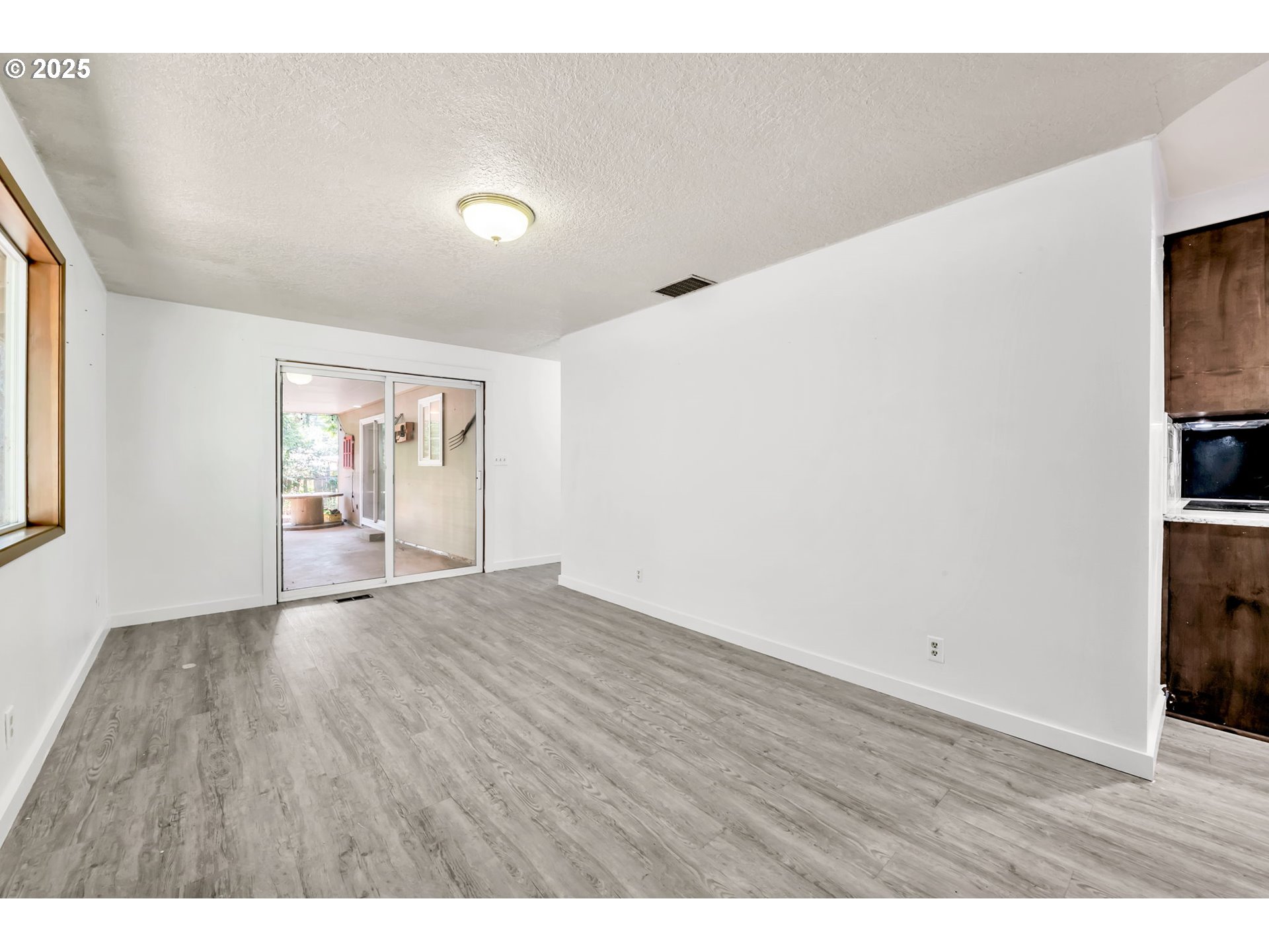 26019 MARINA RD