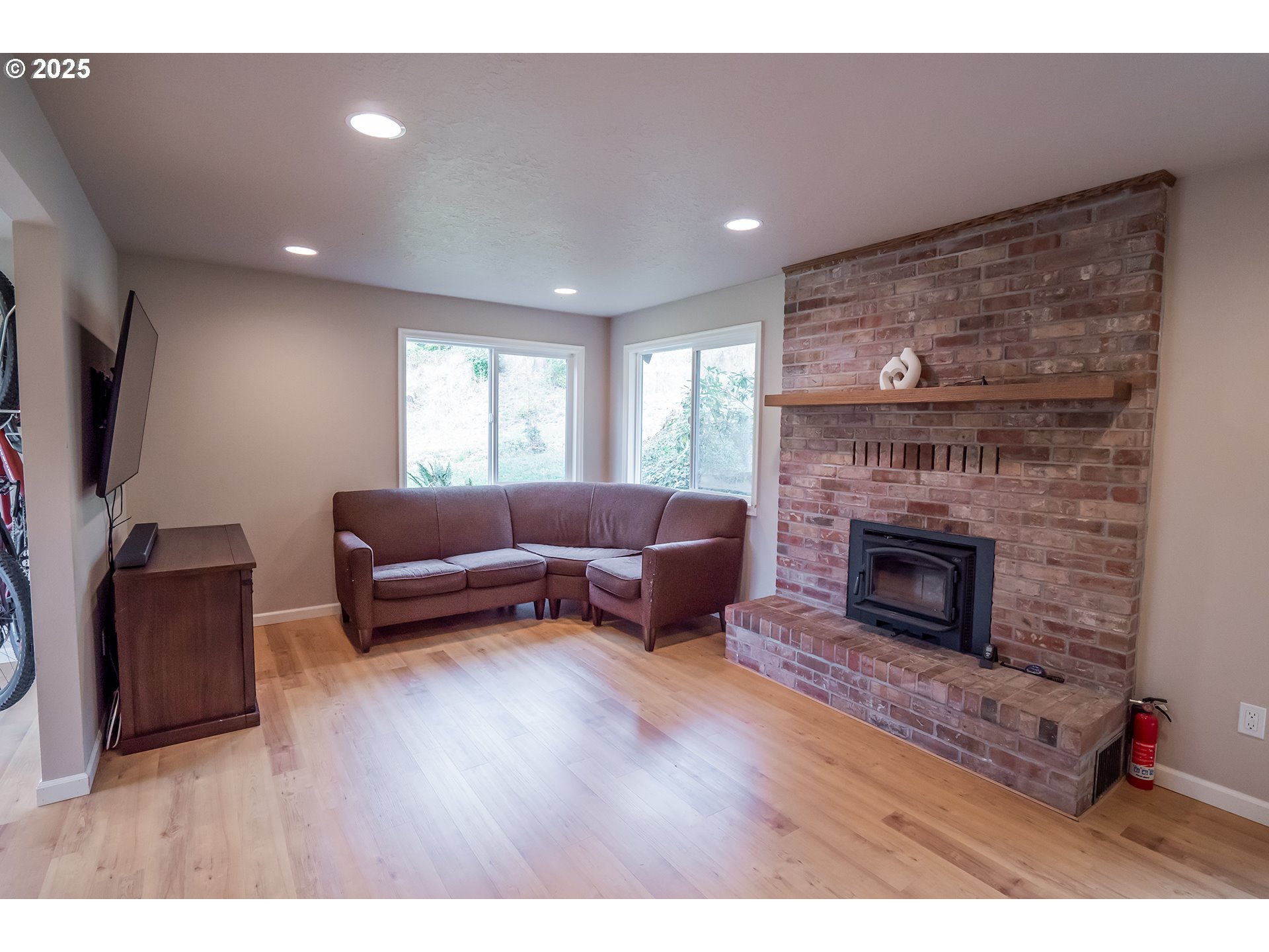 76377 MOSBY CREEK RD