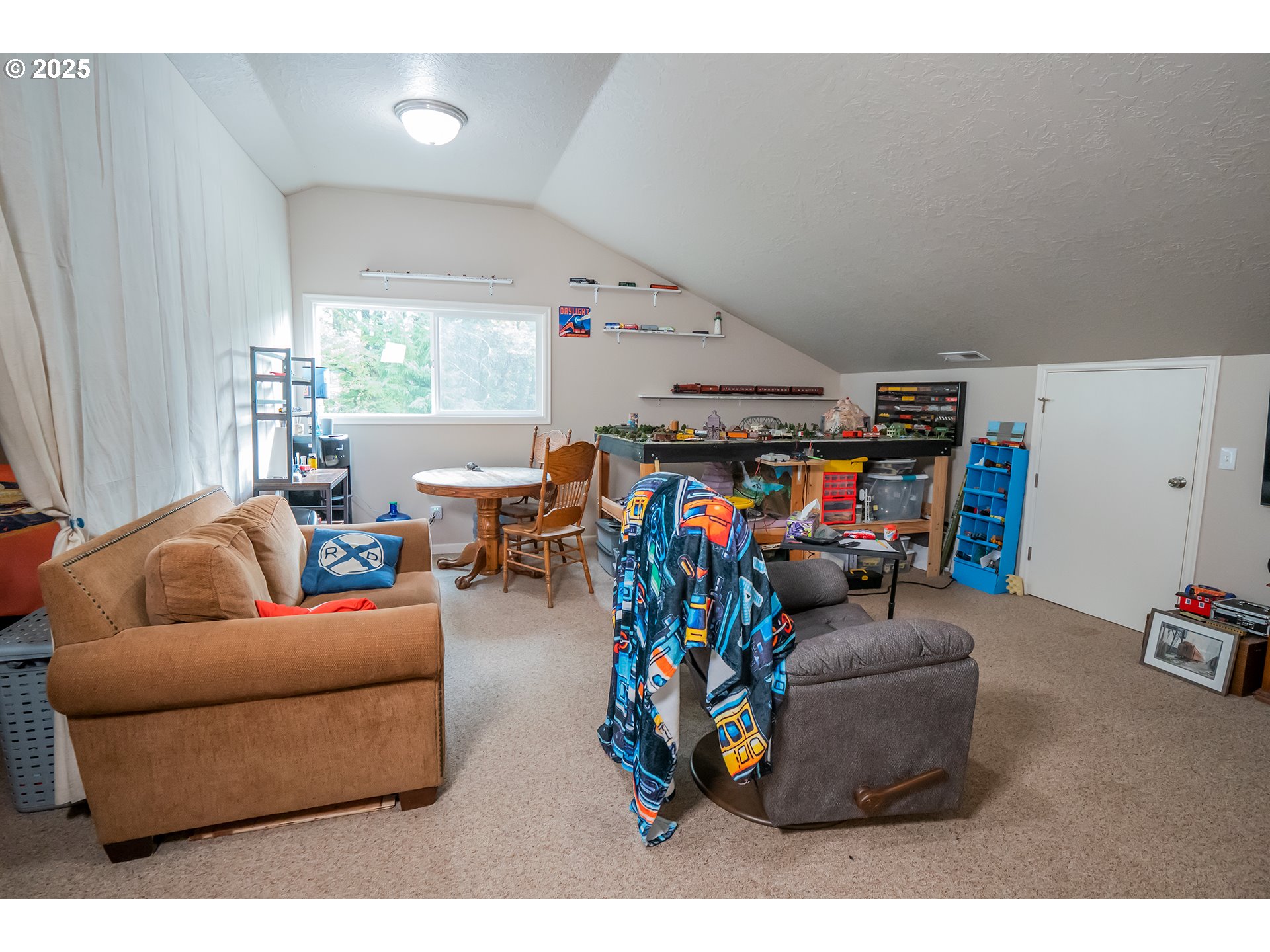 76377 MOSBY CREEK RD