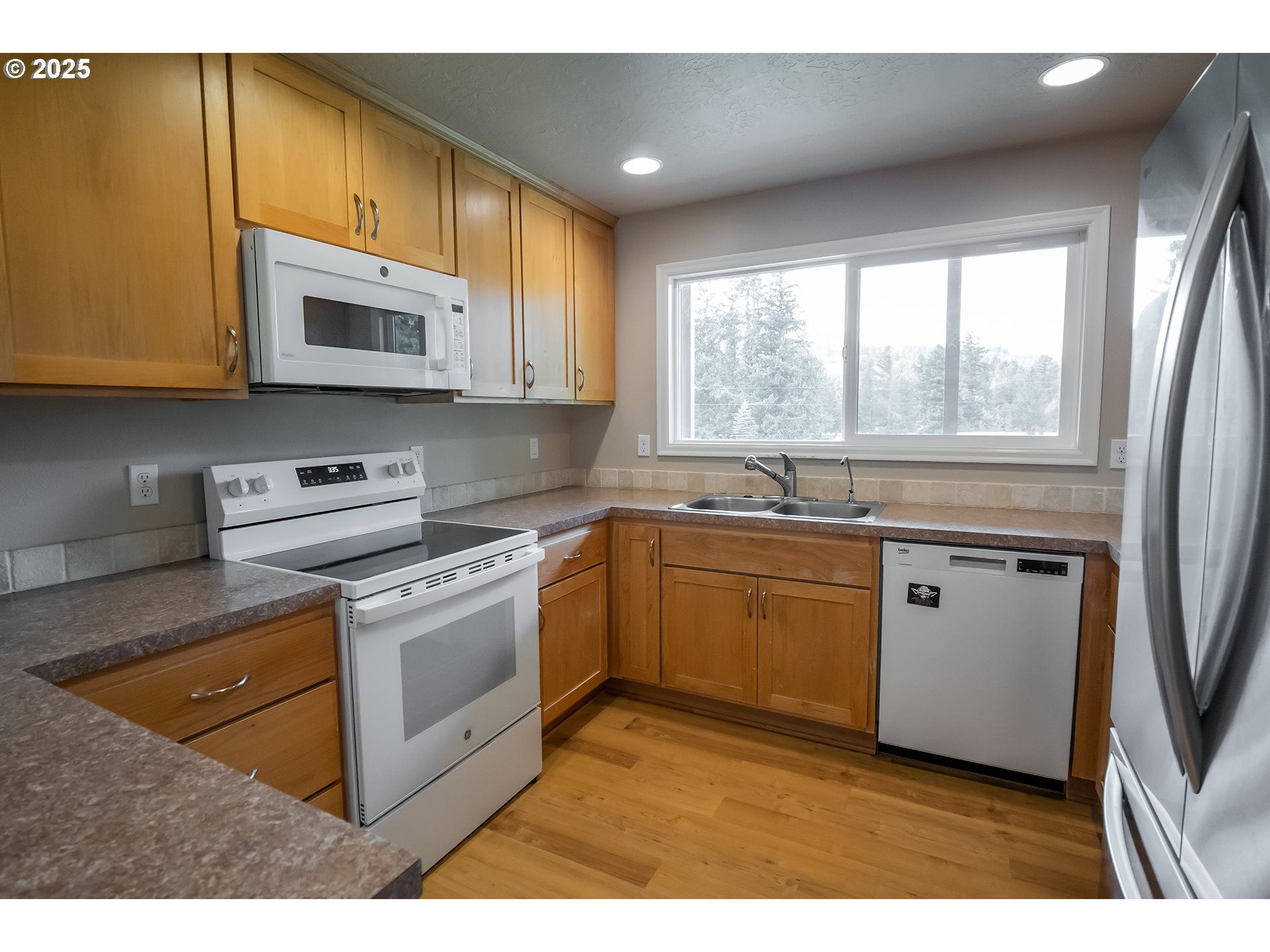 76377 MOSBY CREEK RD