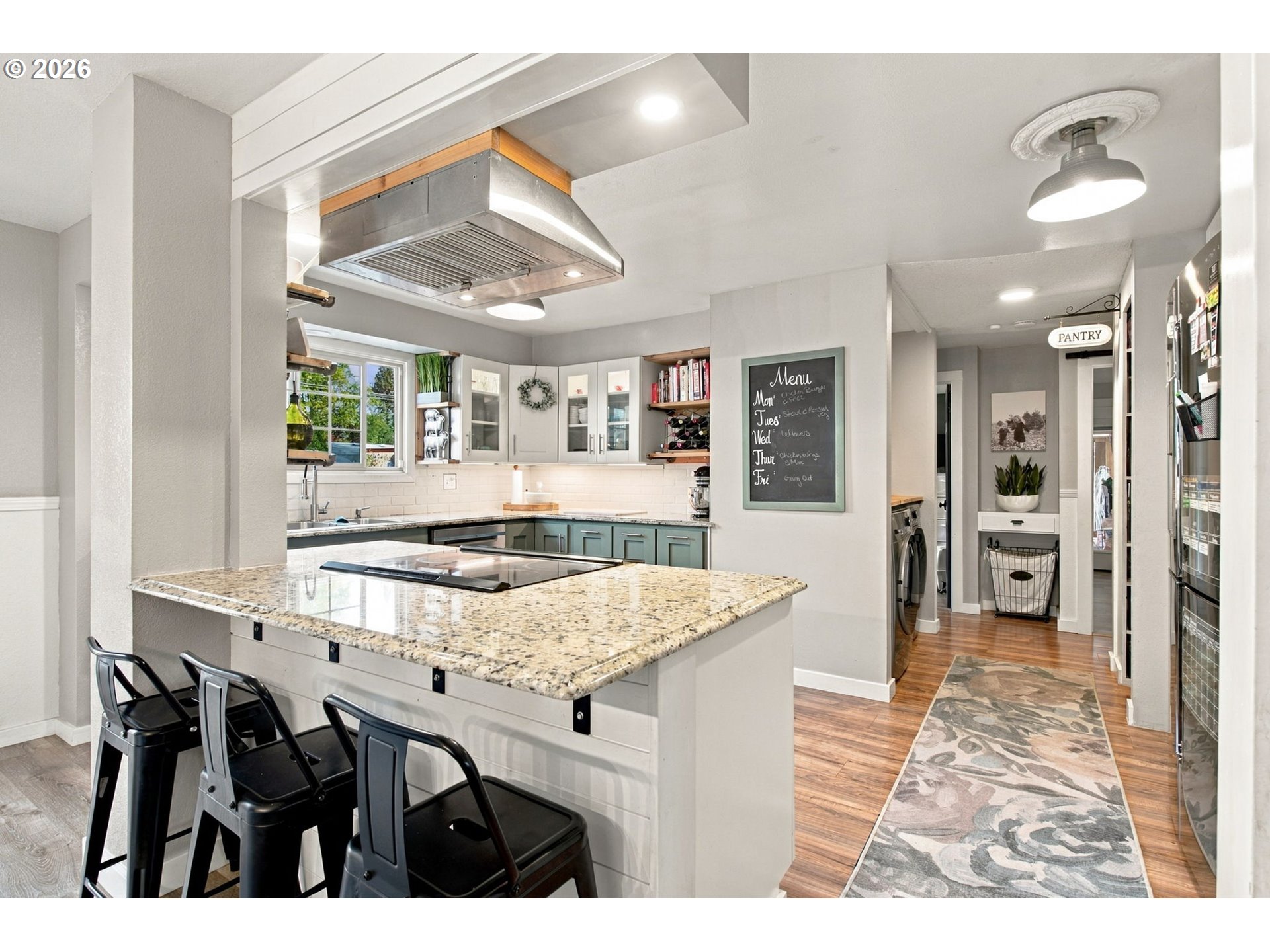 827 NANTUCKET AVE