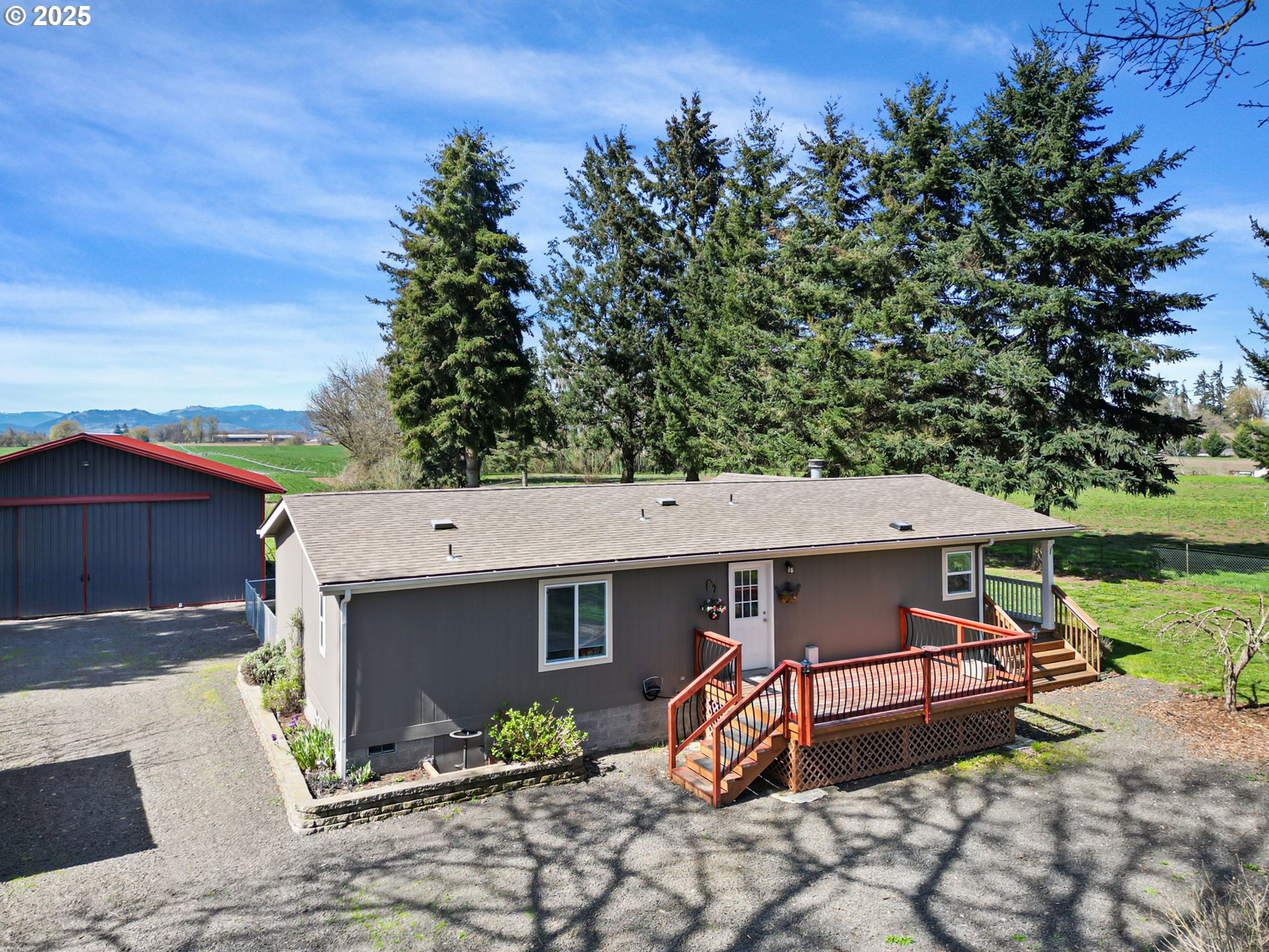 95868 HOWARD LN