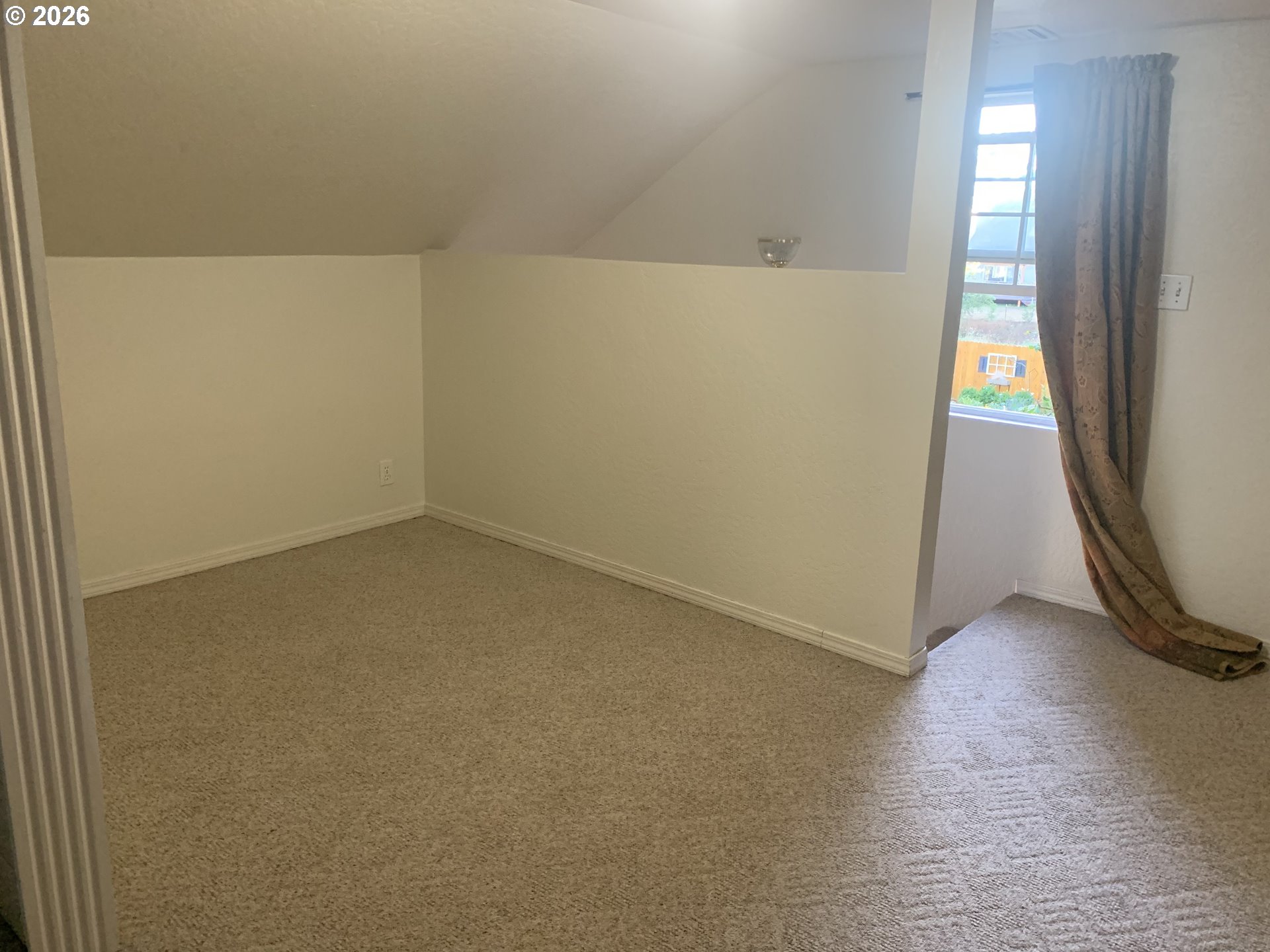 1385 BEEBE LN