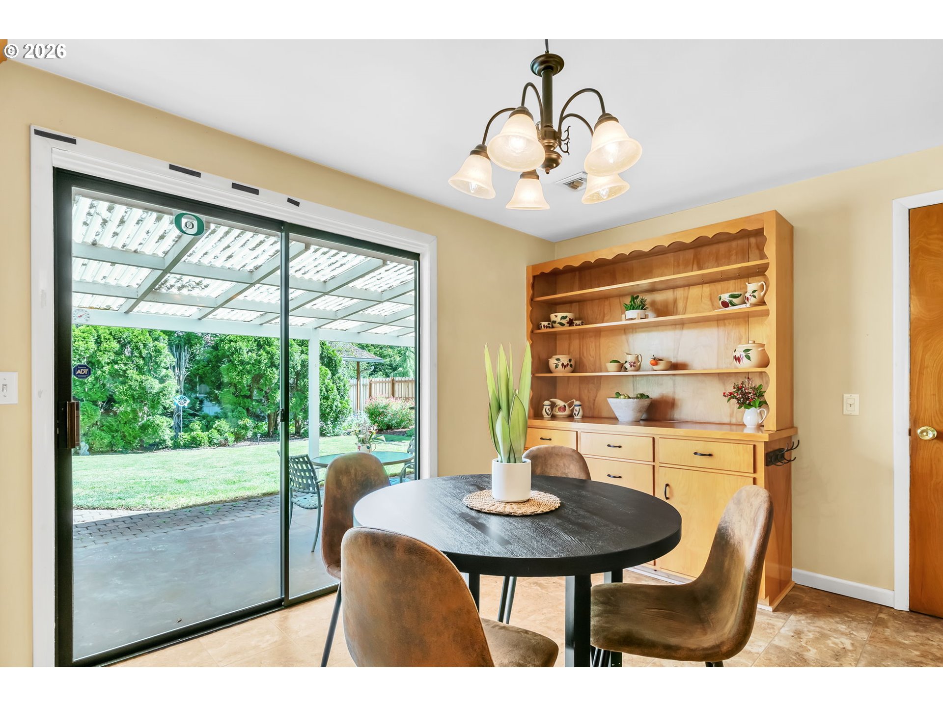 1385 BEEBE LN
