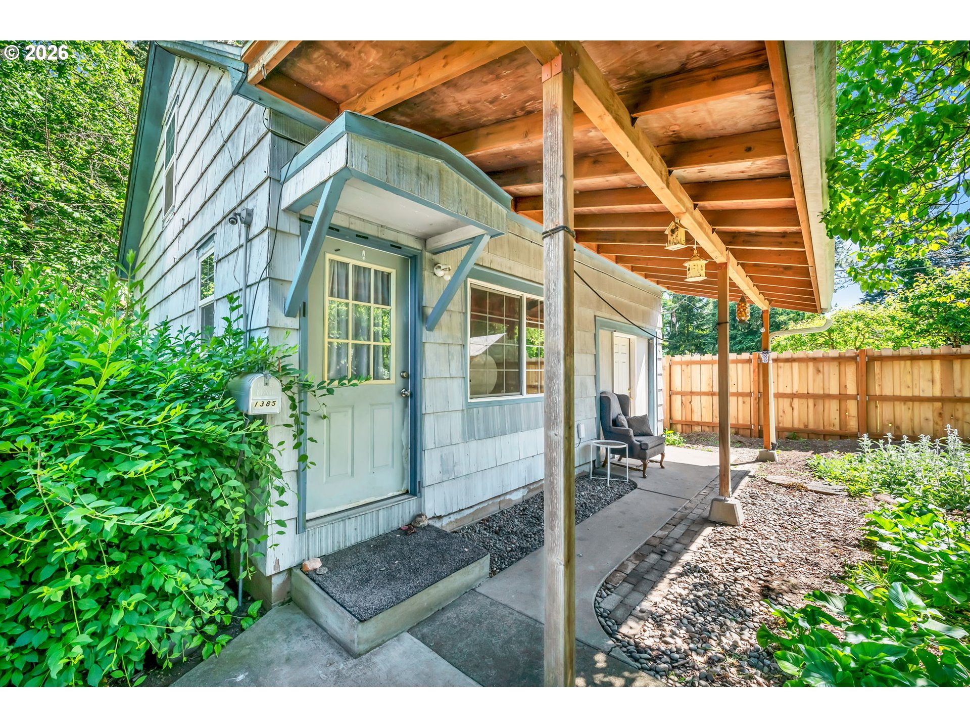 1385 BEEBE LN