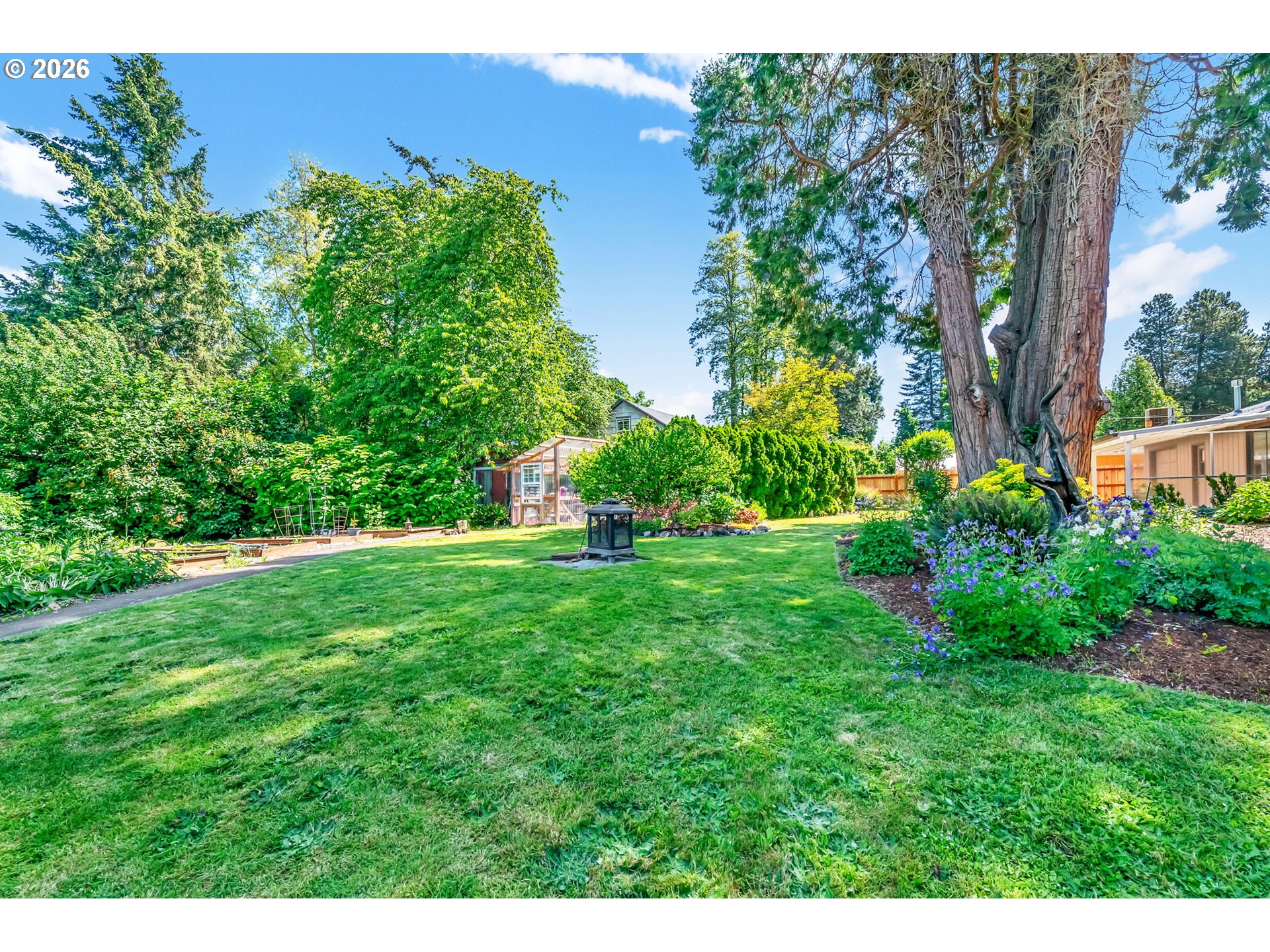 1385 BEEBE LN