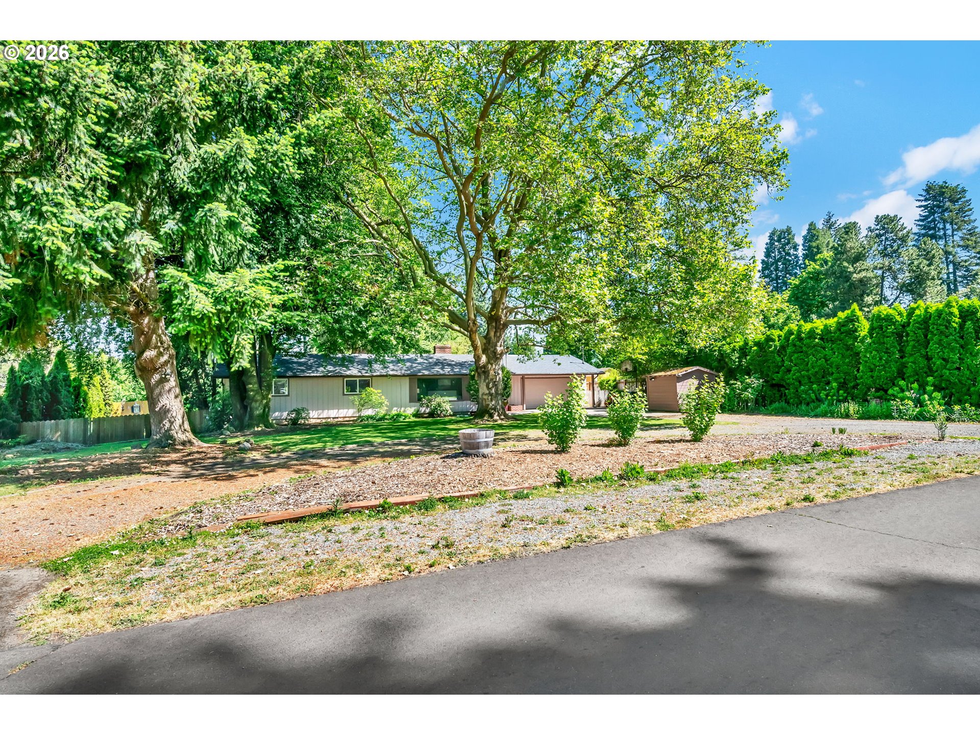 1385 BEEBE LN