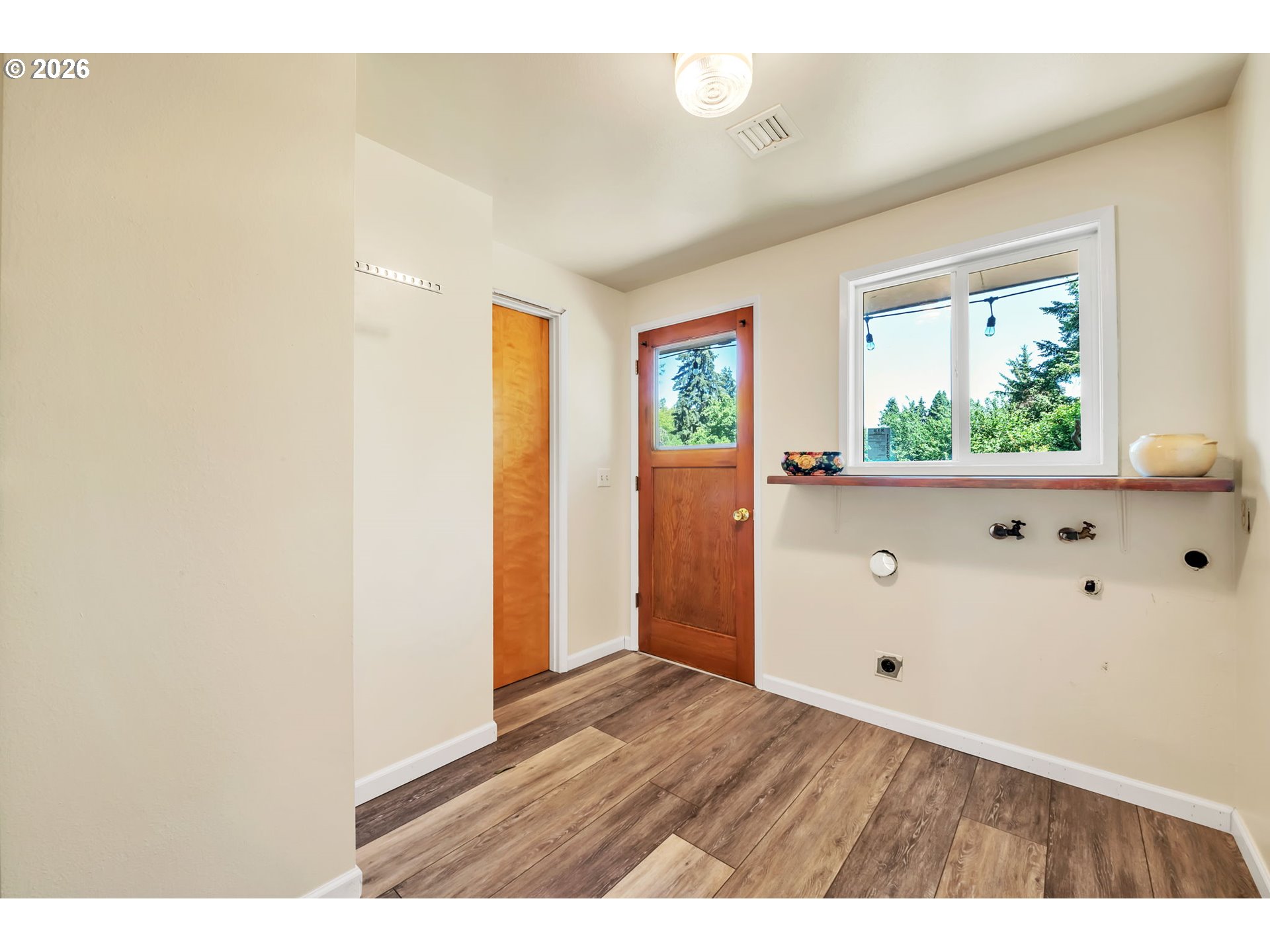1385 BEEBE LN