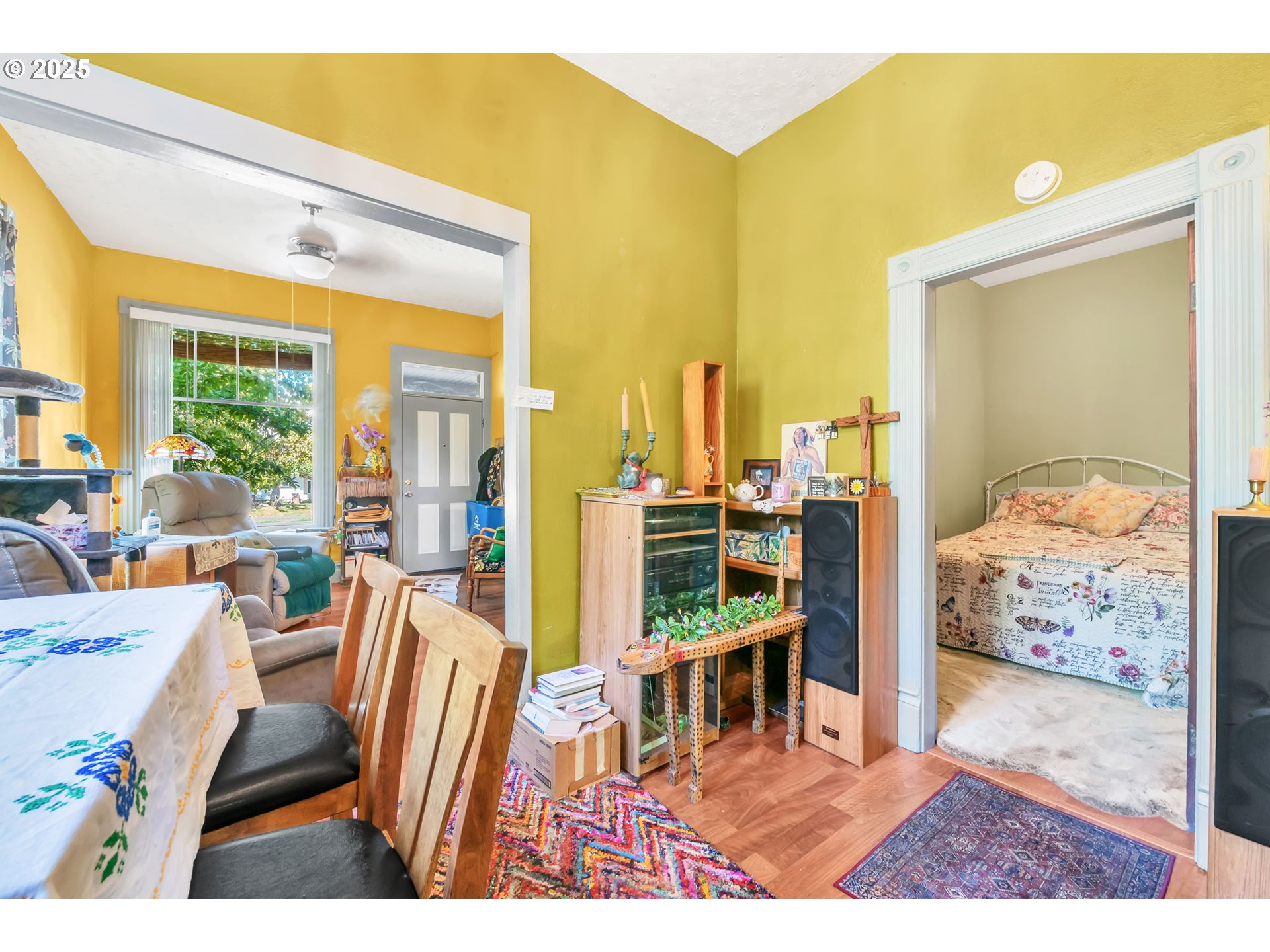 637 NE 17TH ST