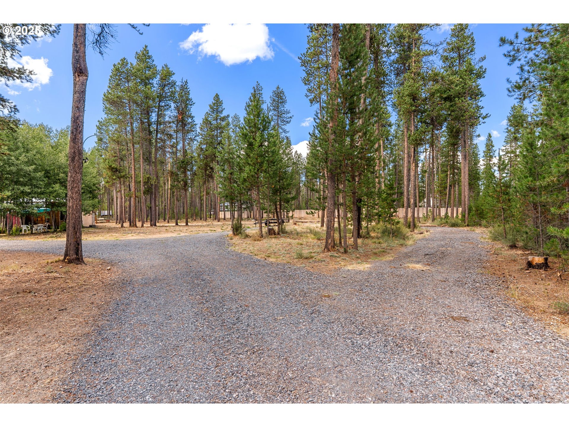 136442 E FRIENDLY LN