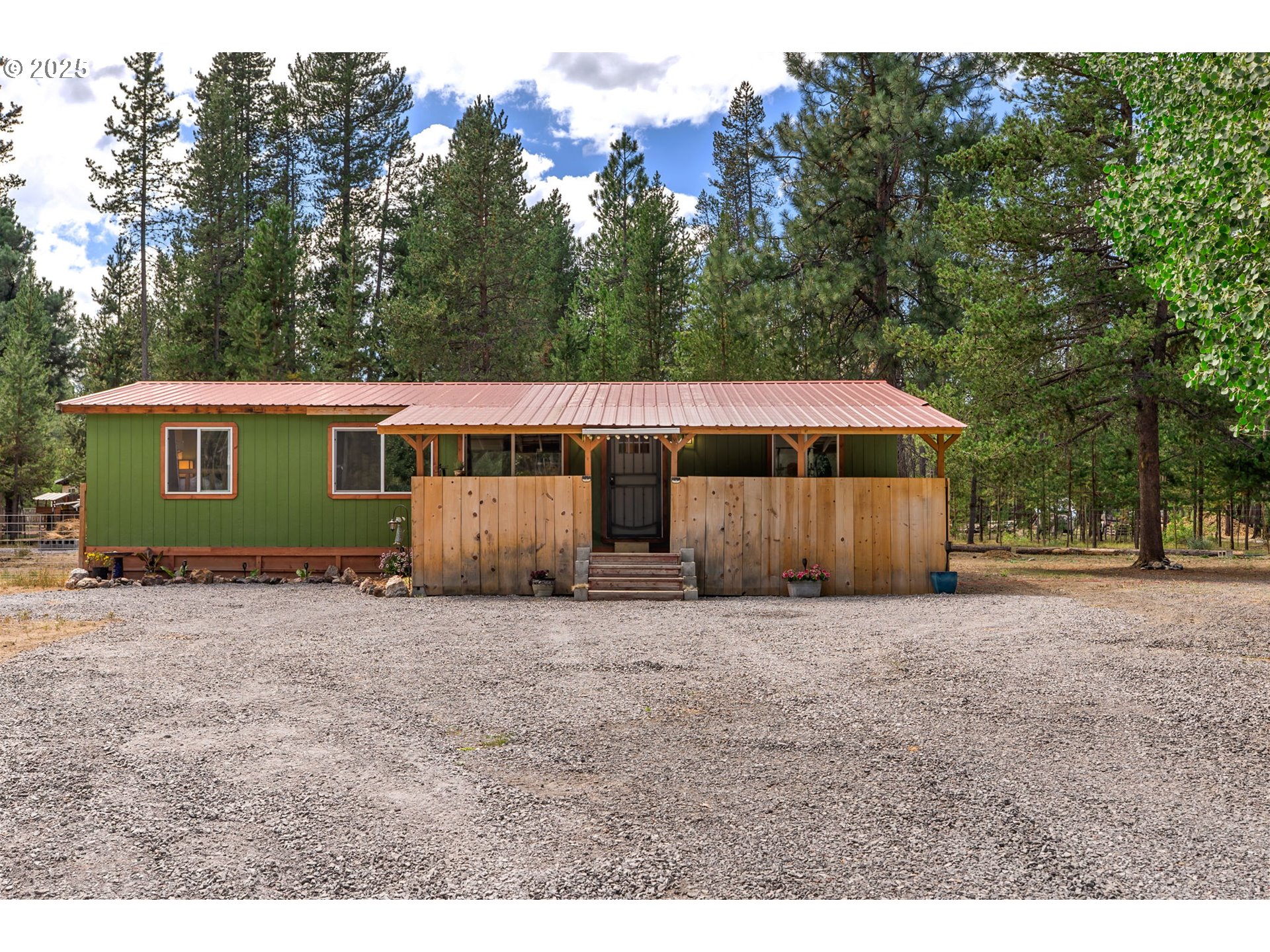 136442 E FRIENDLY LN