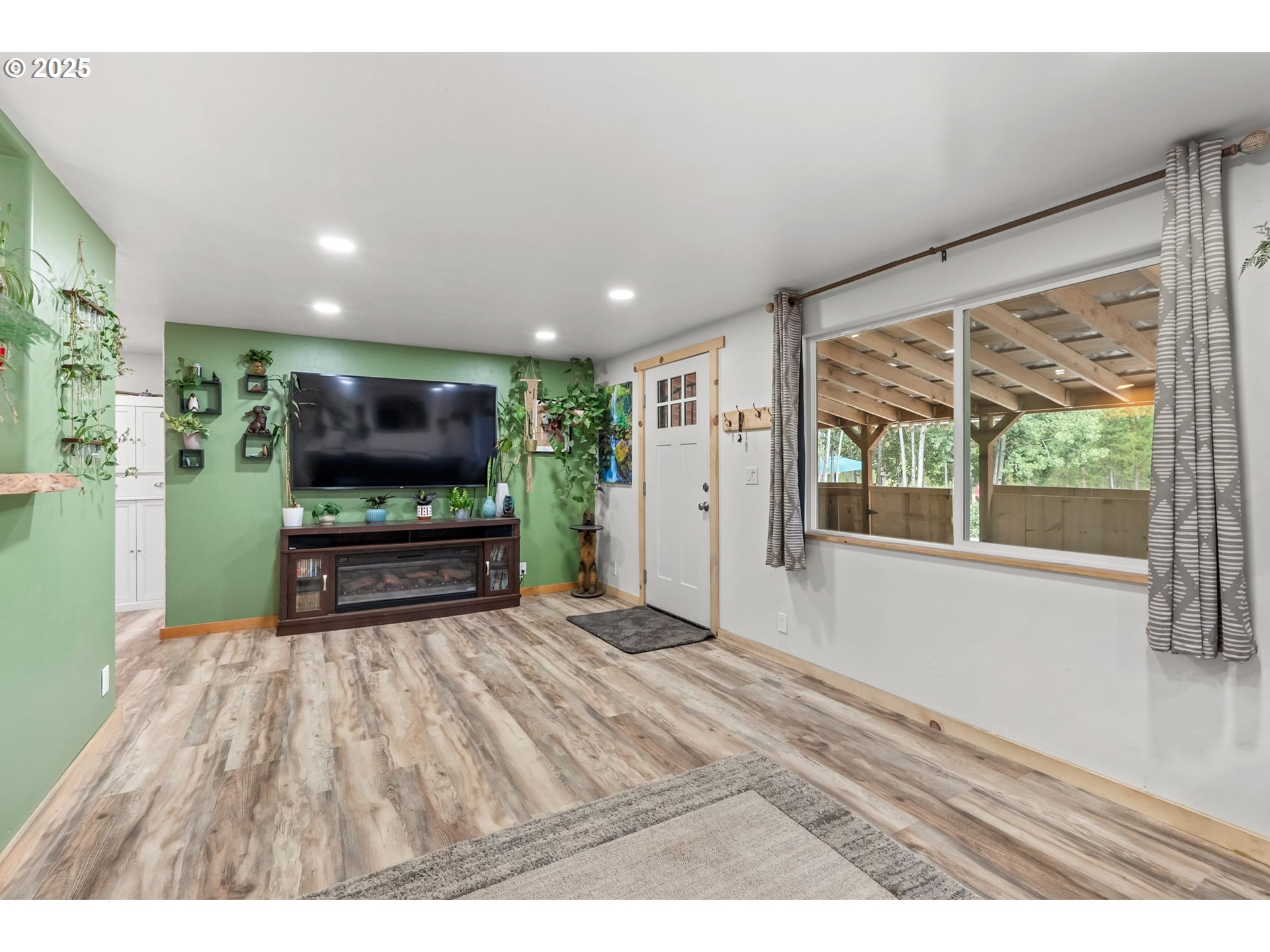 136442 E FRIENDLY LN