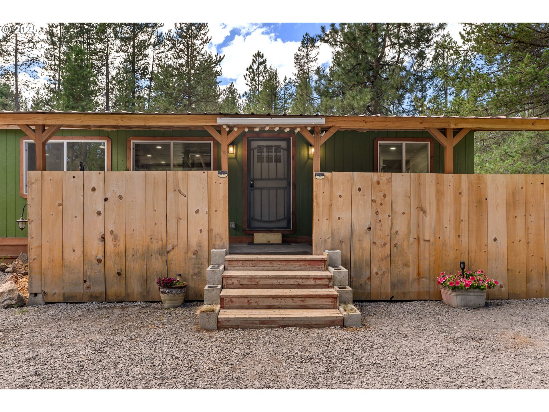 136442 E FRIENDLY LN