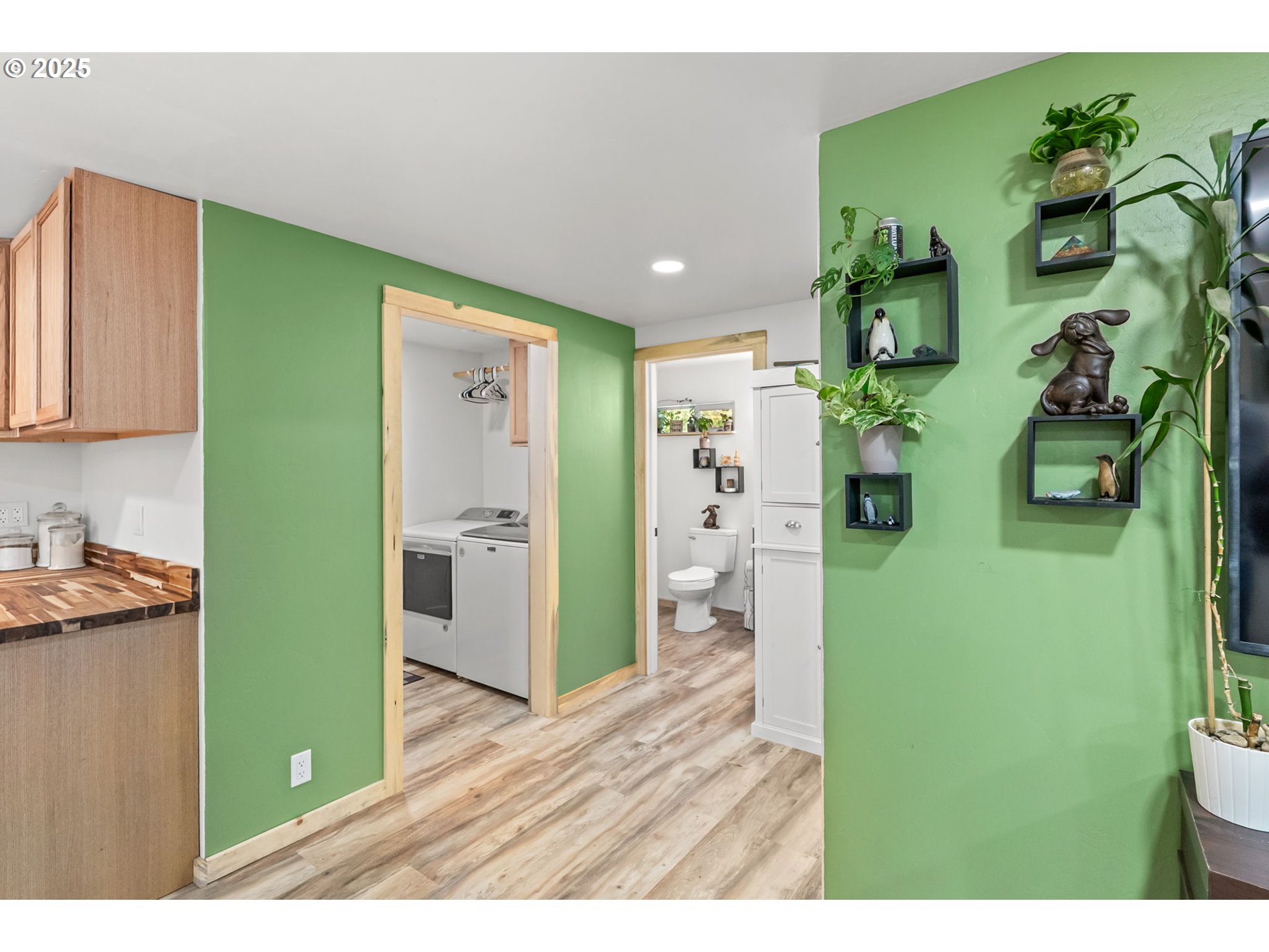 136442 E FRIENDLY LN
