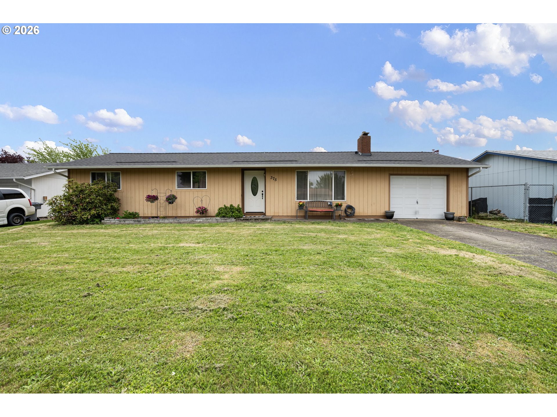 375 PARK LN