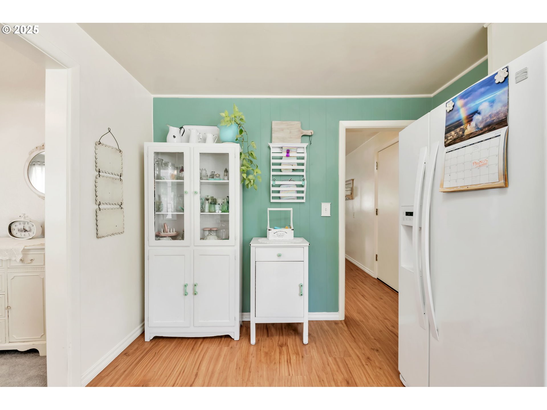 2736/2740 COBURG RD