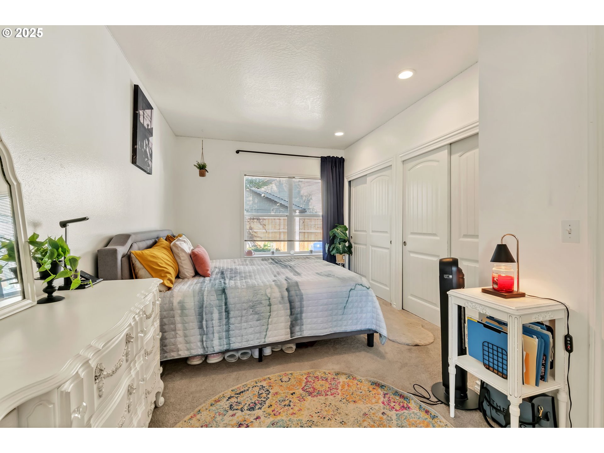 2736/2740 COBURG RD