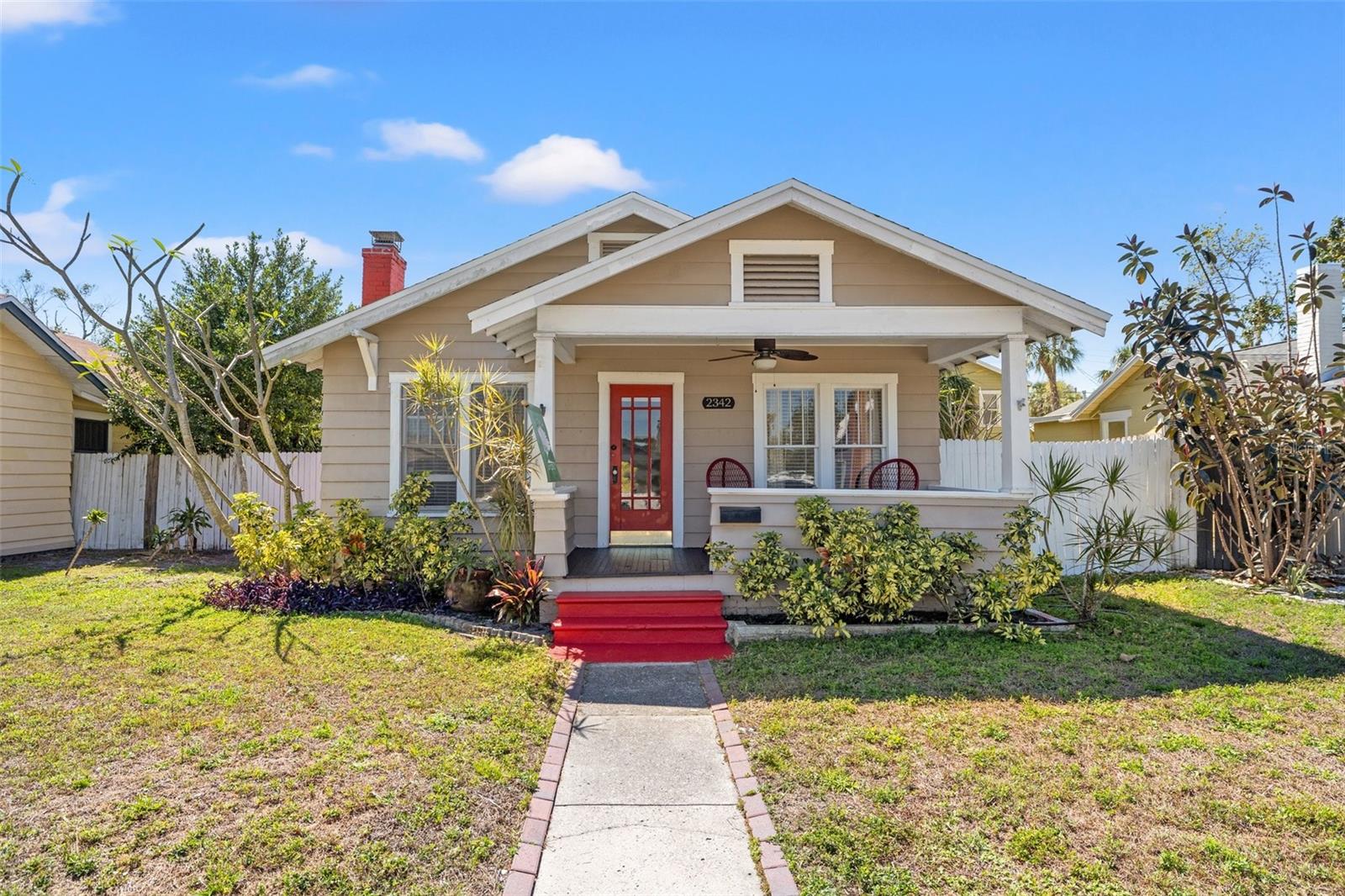 2342 DARTMOUTH AVE N