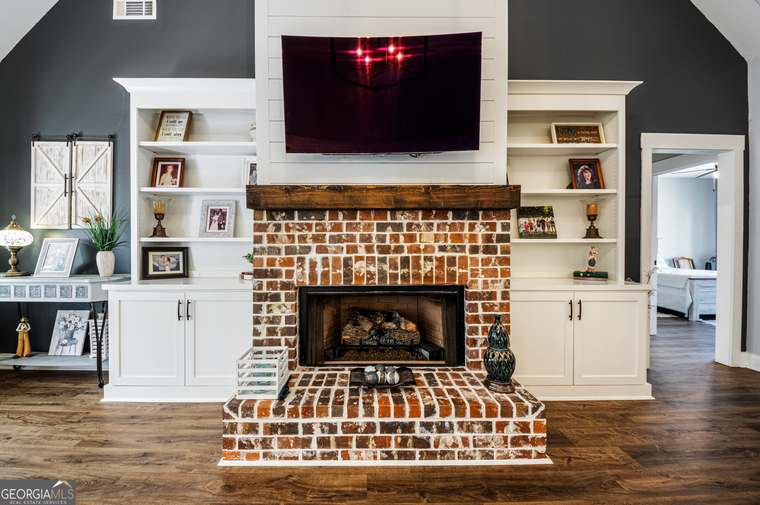 2736 Jones Holly Road