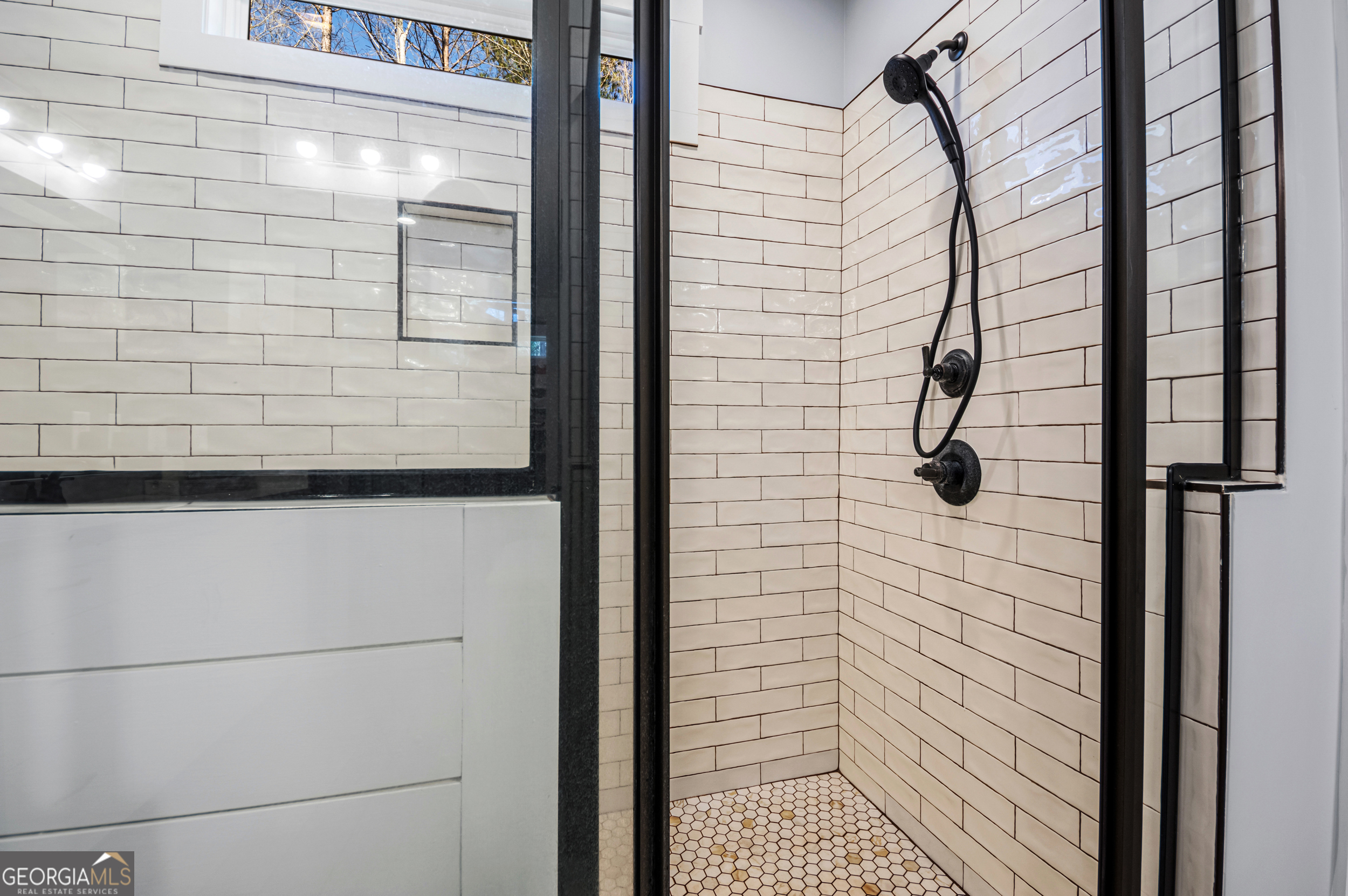 2736 Jones Holly Road