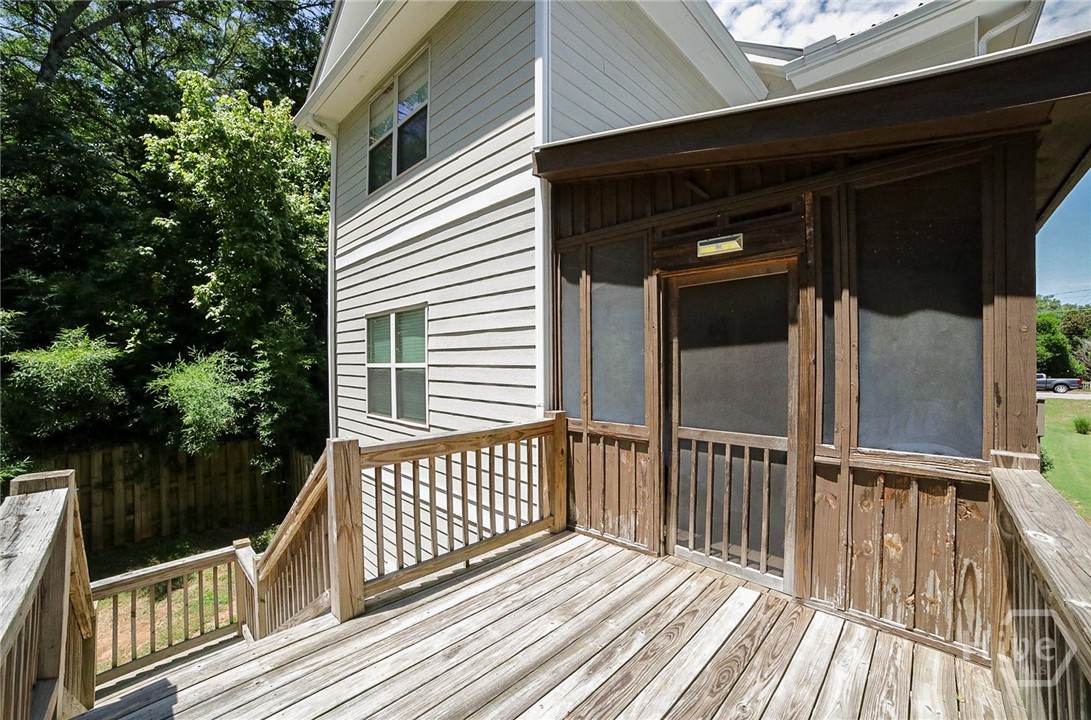 132 N Poplar Street