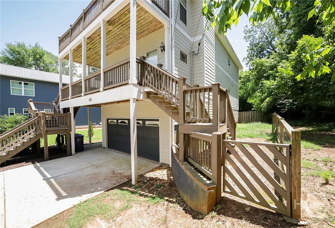 132 N Poplar Street