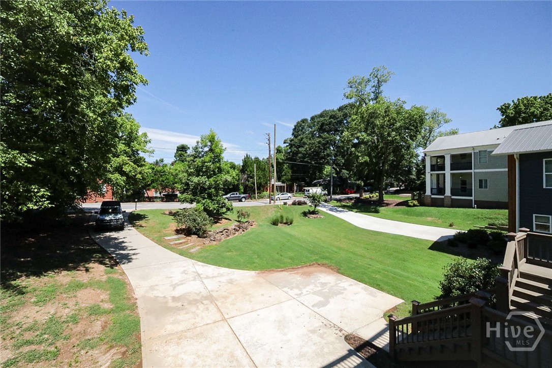 132 N Poplar Street
