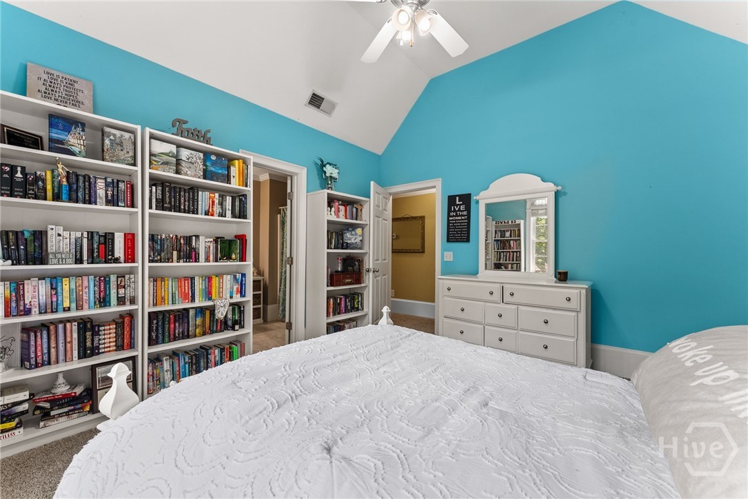 1030 Oaklake Terrace