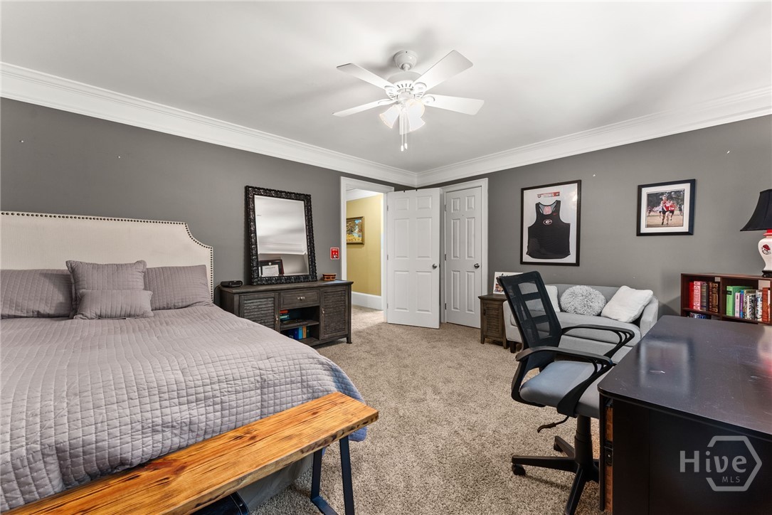 1030 Oaklake Terrace
