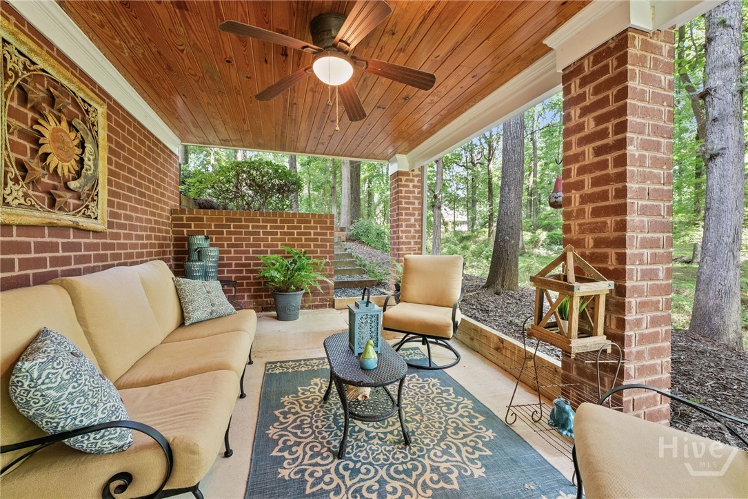 1030 Oaklake Terrace
