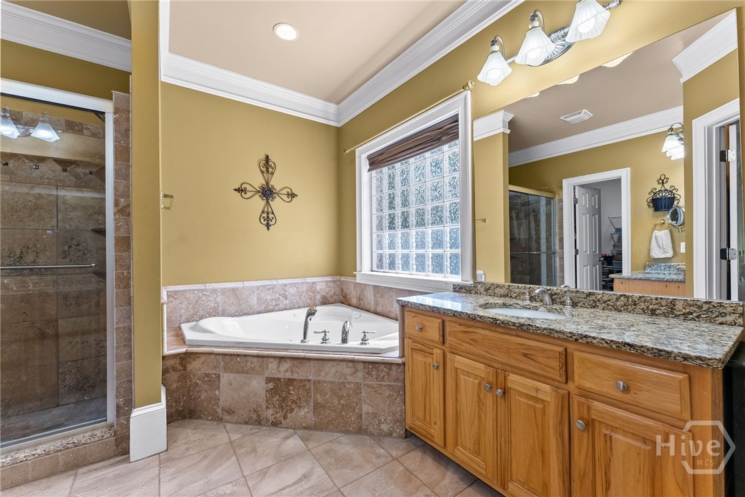1030 Oaklake Terrace