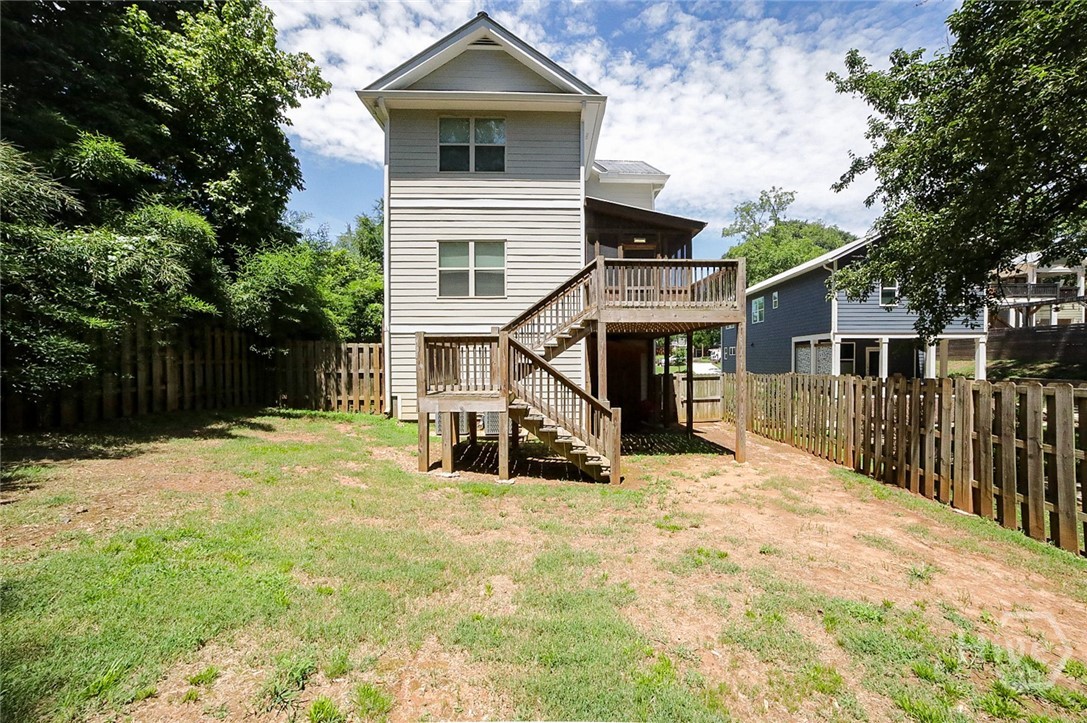 132 N Poplar Street