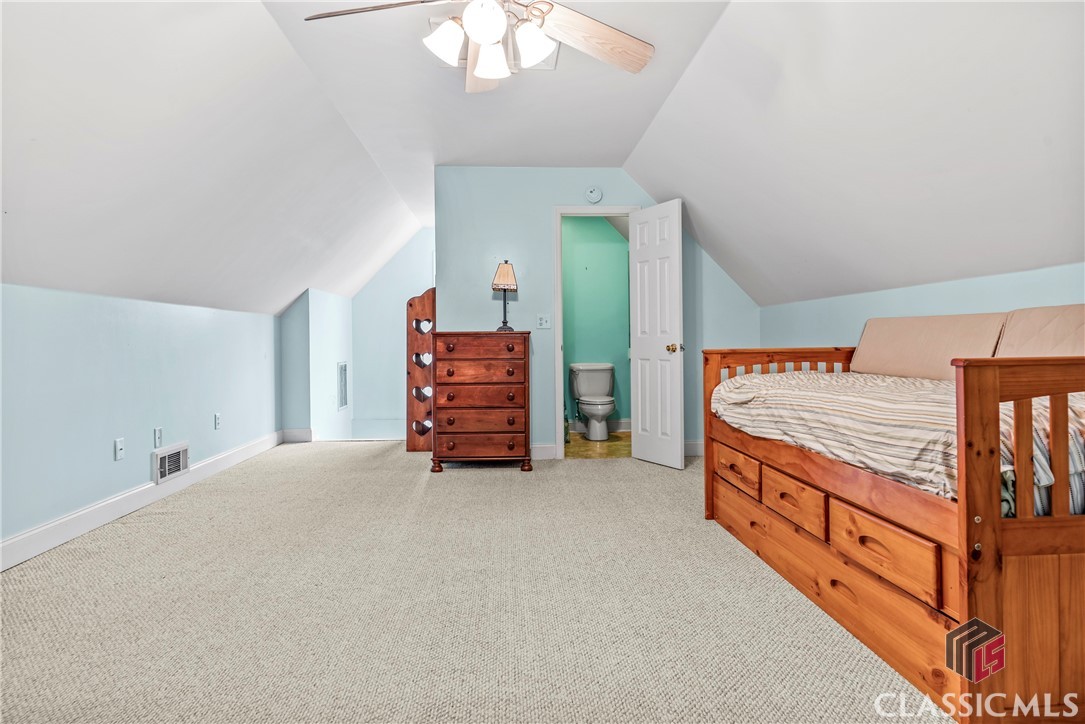 1012 Wolfskin Road