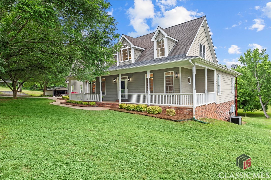 1012 Wolfskin Road