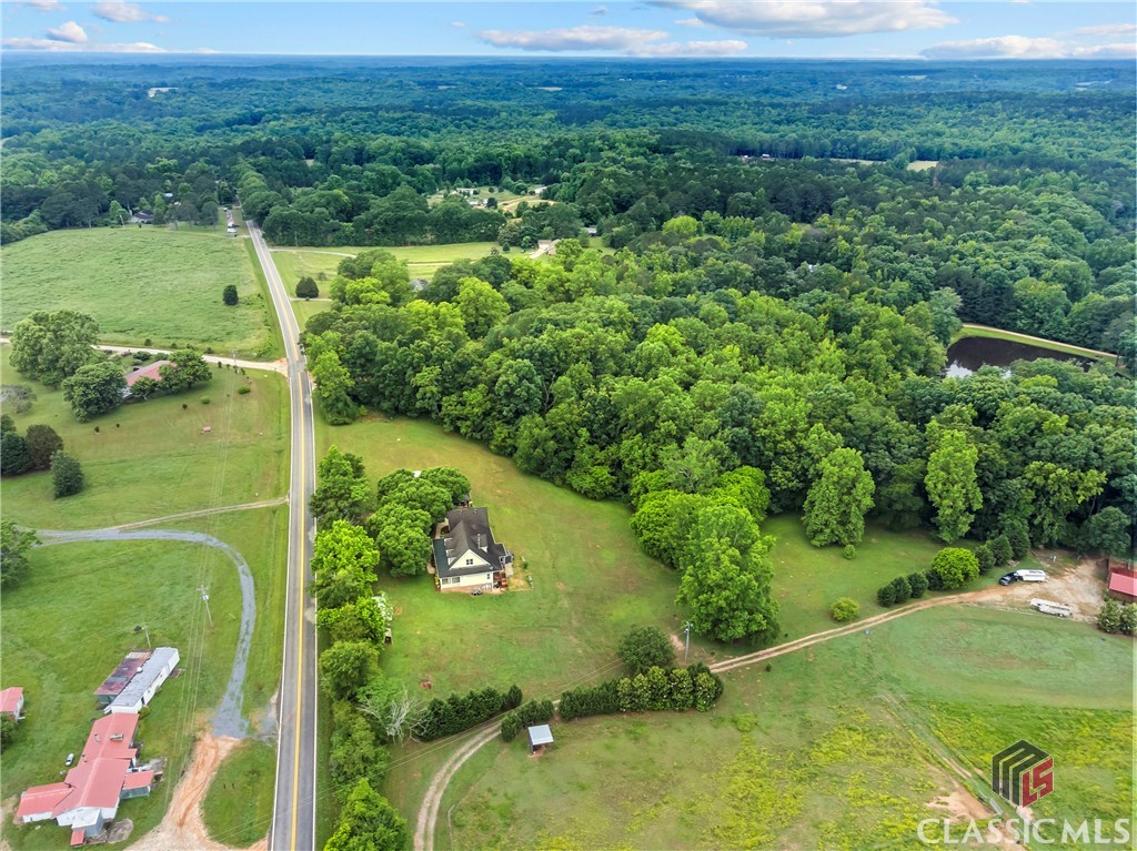 1012 Wolfskin Road