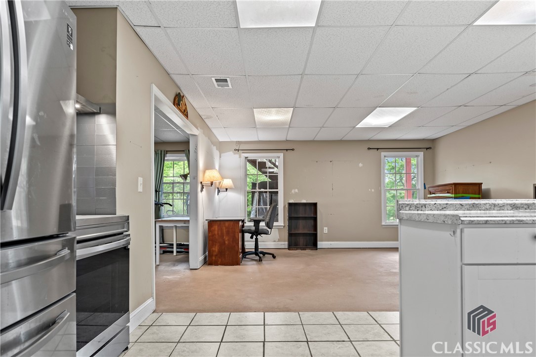 1012 Wolfskin Road