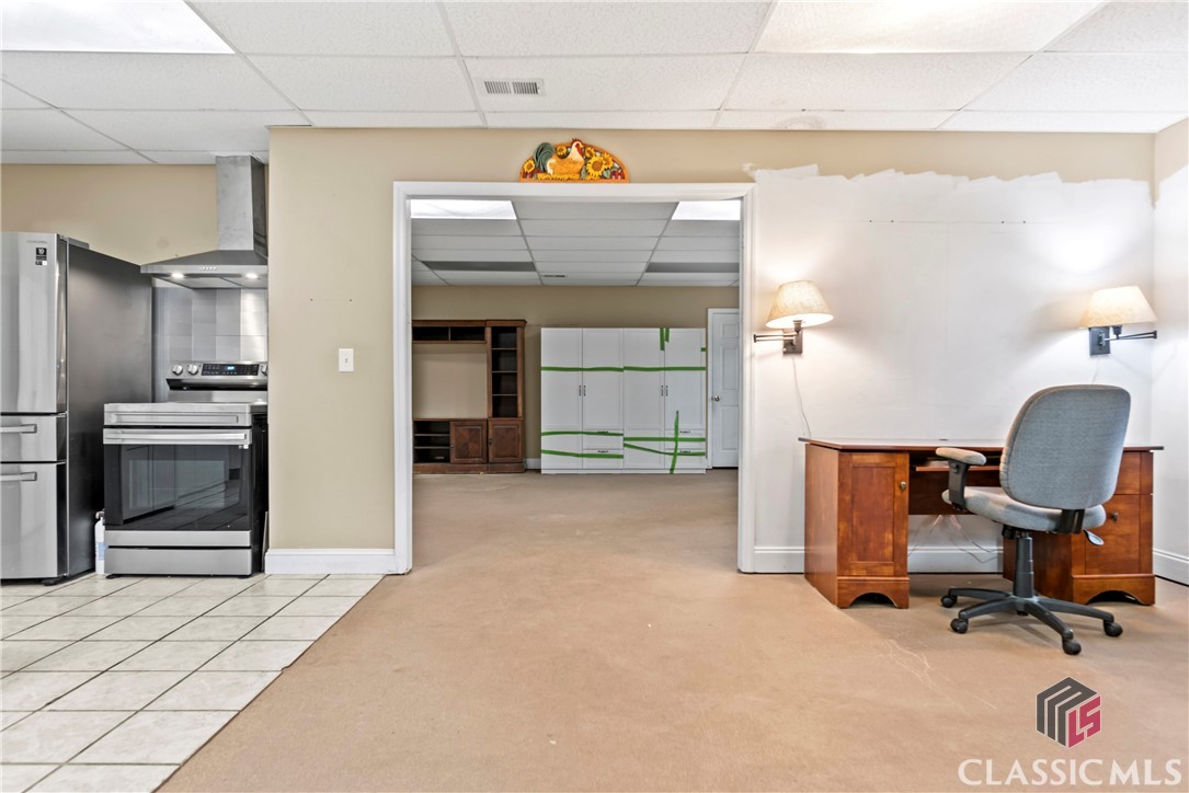 1012 Wolfskin Road