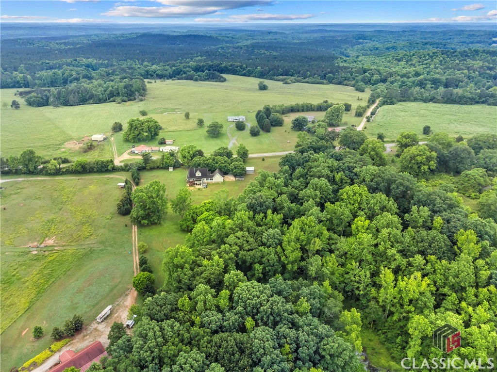 1012 Wolfskin Road