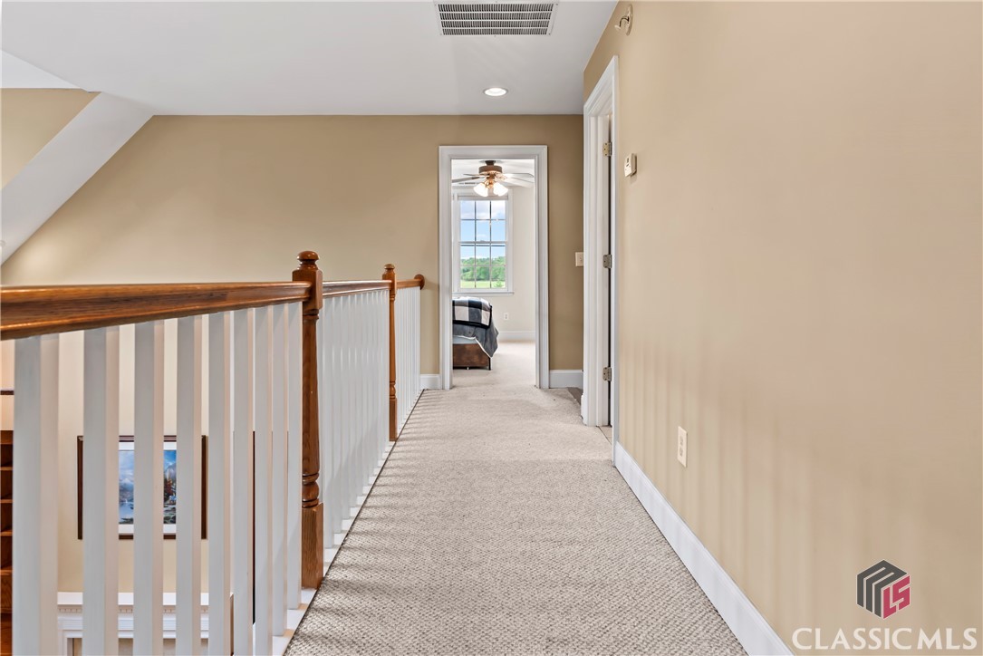 1012 Wolfskin Road