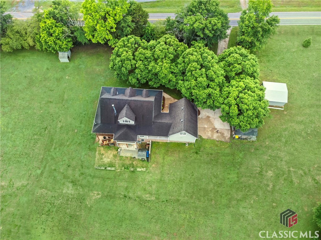 1012 Wolfskin Road