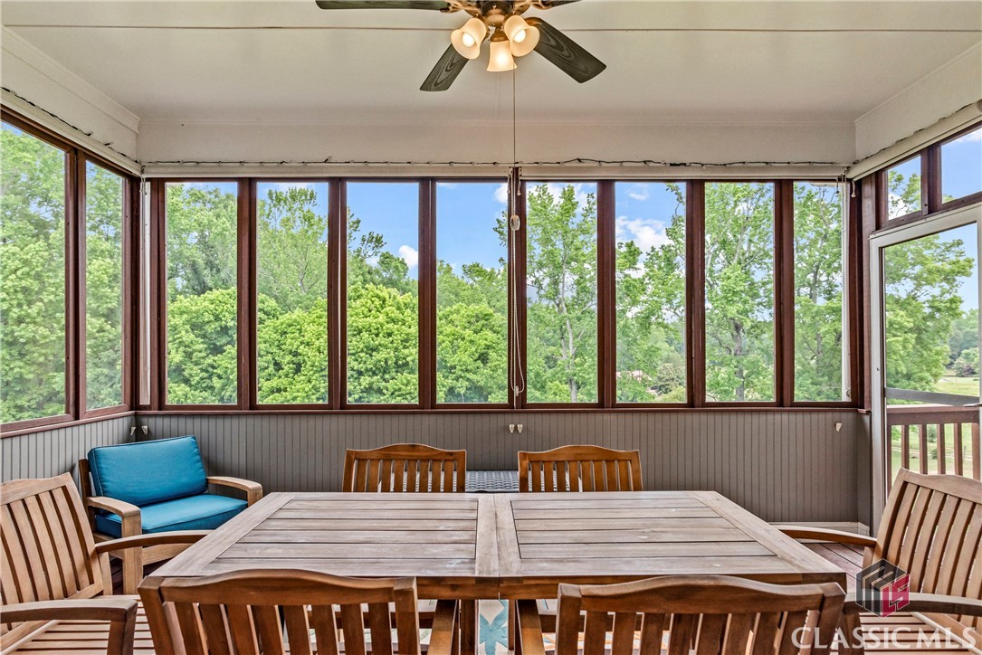 1012 Wolfskin Road
