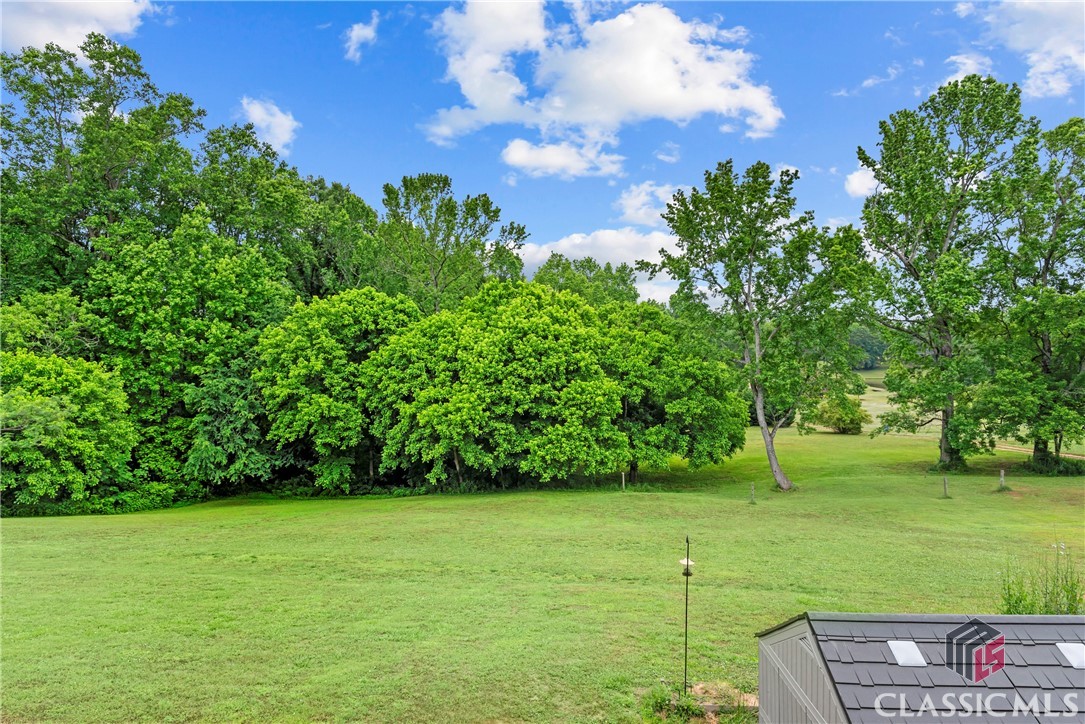 1012 Wolfskin Road