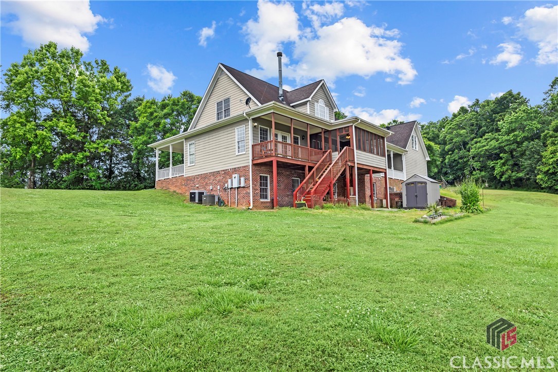 1012 Wolfskin Road